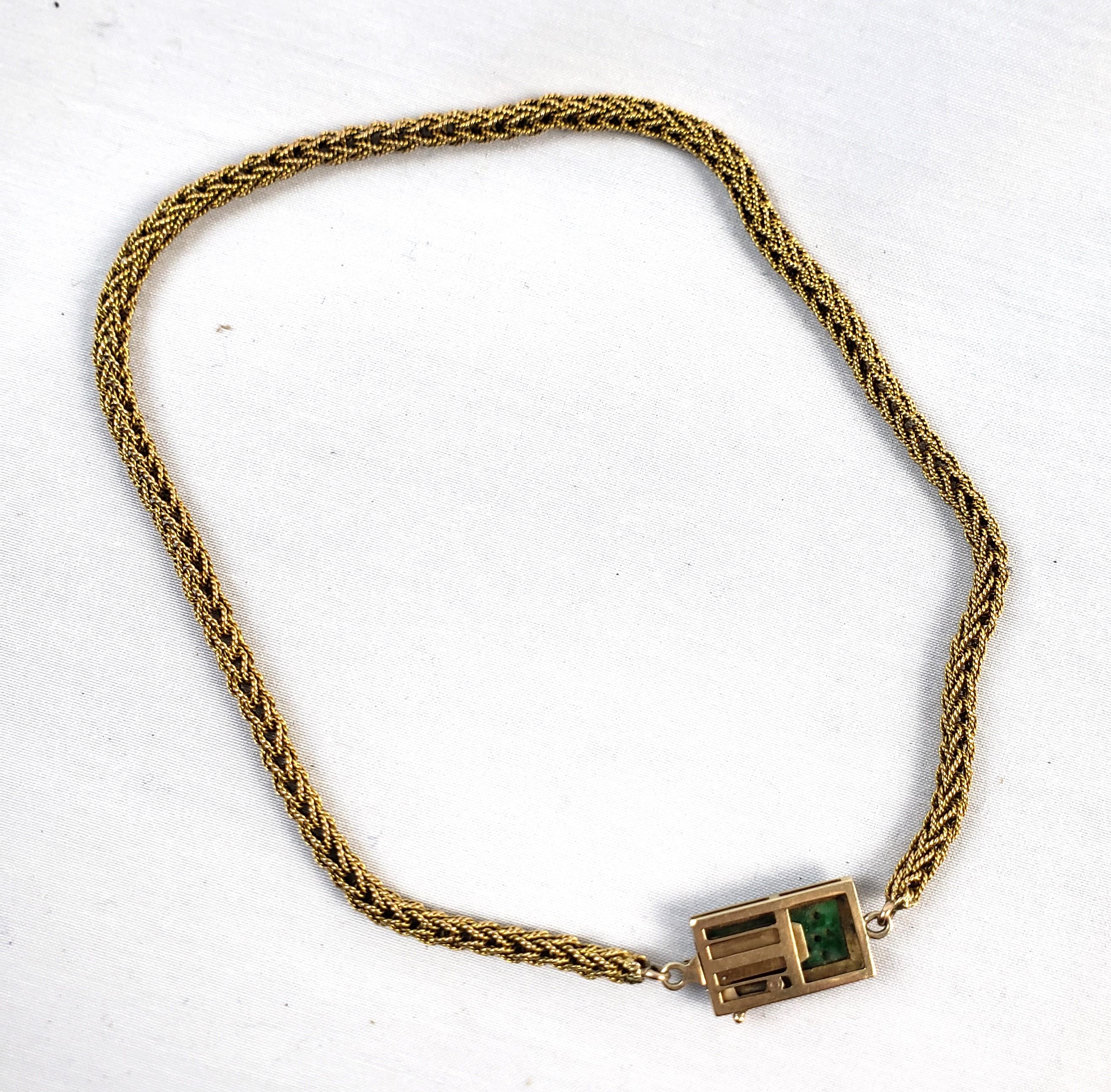 Antique 14 Karat Yellow Gold & Hand-Carved Jade Chinoiserie Styled Necklace For Sale 3