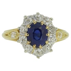 Antiker 1,40 Karat Saphir und Diamant Cluster Ring