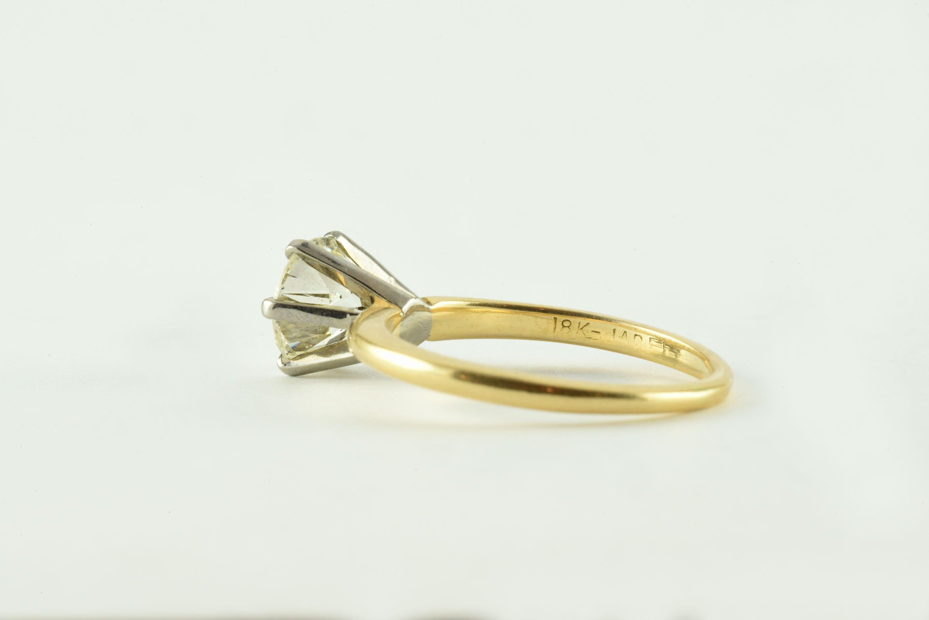 Retro Antique 1.40 Carat Solitaire Diamond Engagement Ring For Sale