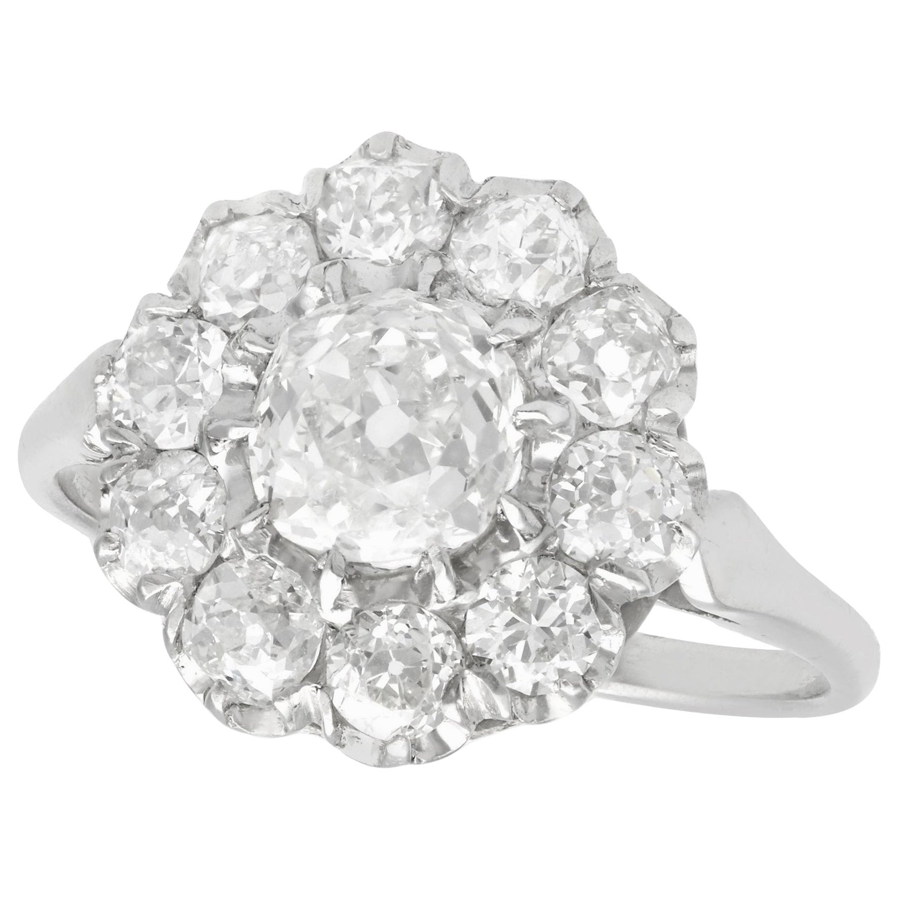 Bague grappe en platine et diamants de 1,43 carat