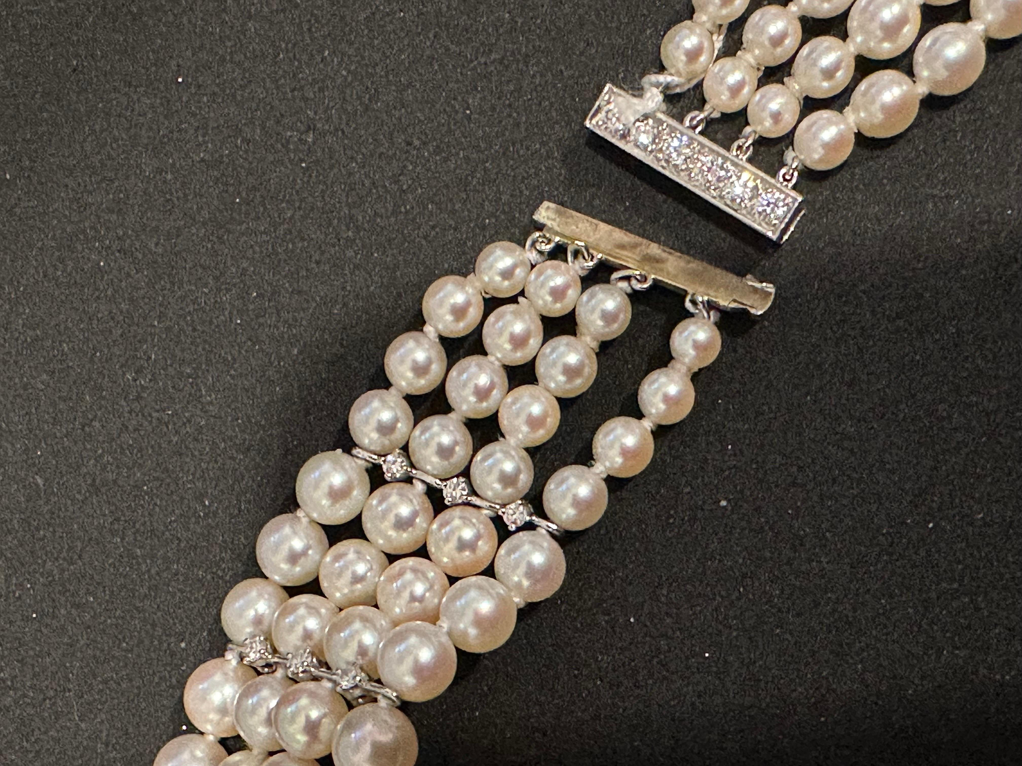 Antique 14.5ct Diamond Center Brooch  with Pearls Necklace in Platinum Bridal For Sale 8