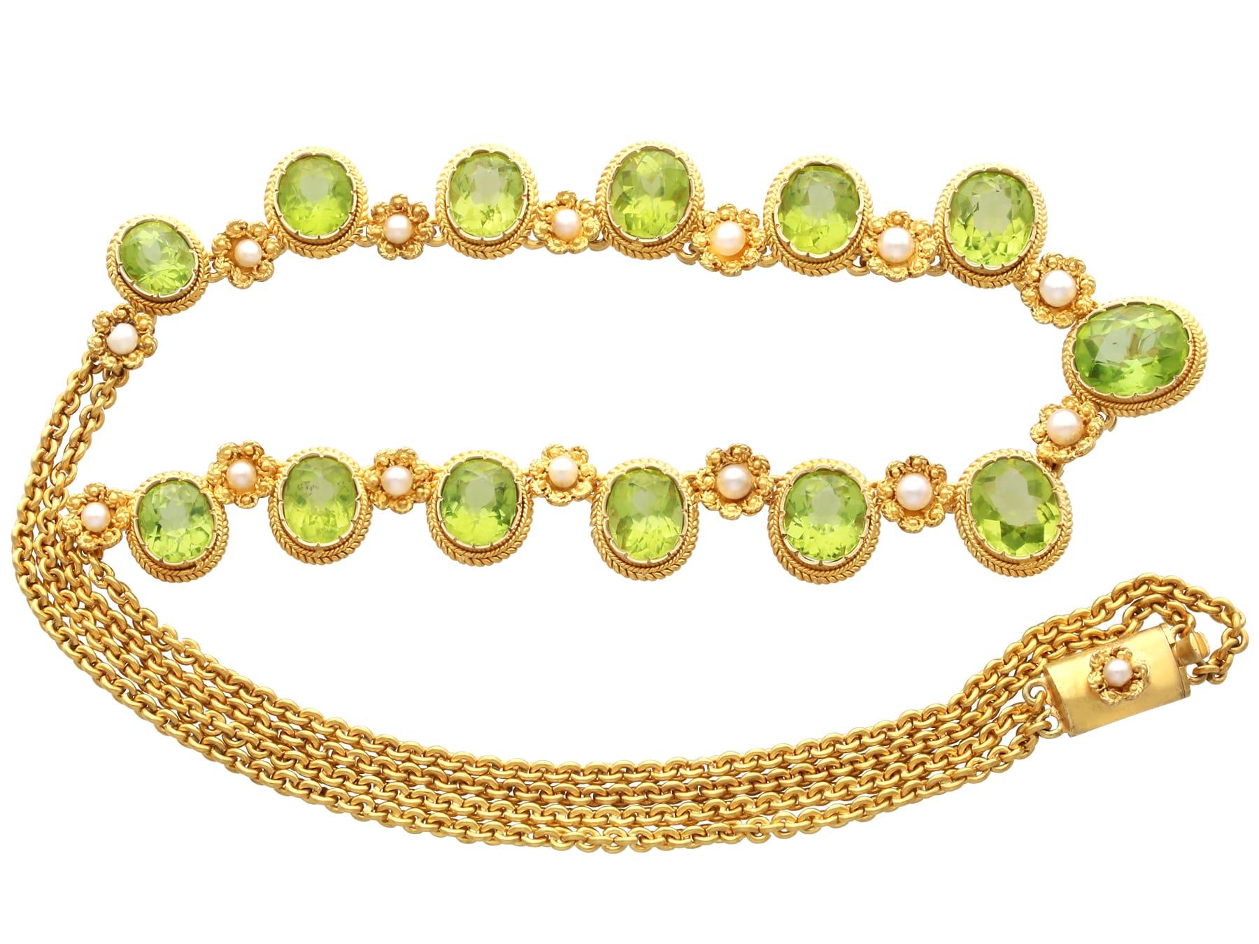 Antique 14.50 Carat Peridot and Pearl, 18k Yellow Gold Necklace Circa 1900 In Excellent Condition For Sale In Jesmond, Newcastle Upon Tyne