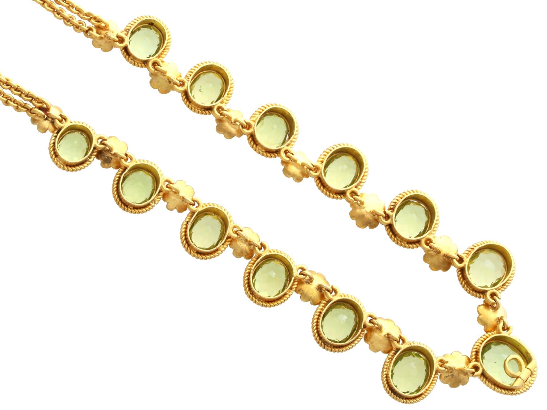 Antique 14.50 Carat Peridot and Pearl, 18k Yellow Gold Necklace Circa 1900 For Sale 1