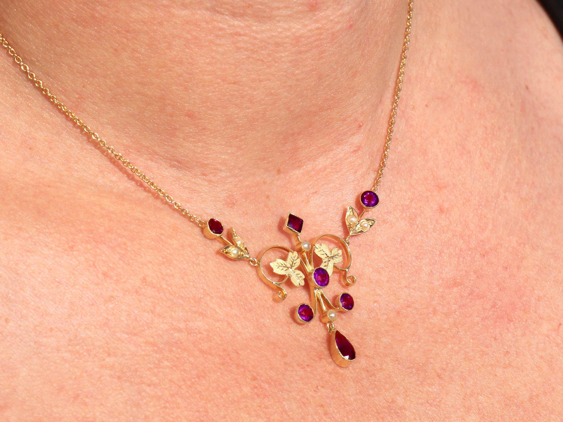 Women's or Men's Antique 1.45 Carat Amethyst and Seed Pearl Yellow Gold Necklace For Sale