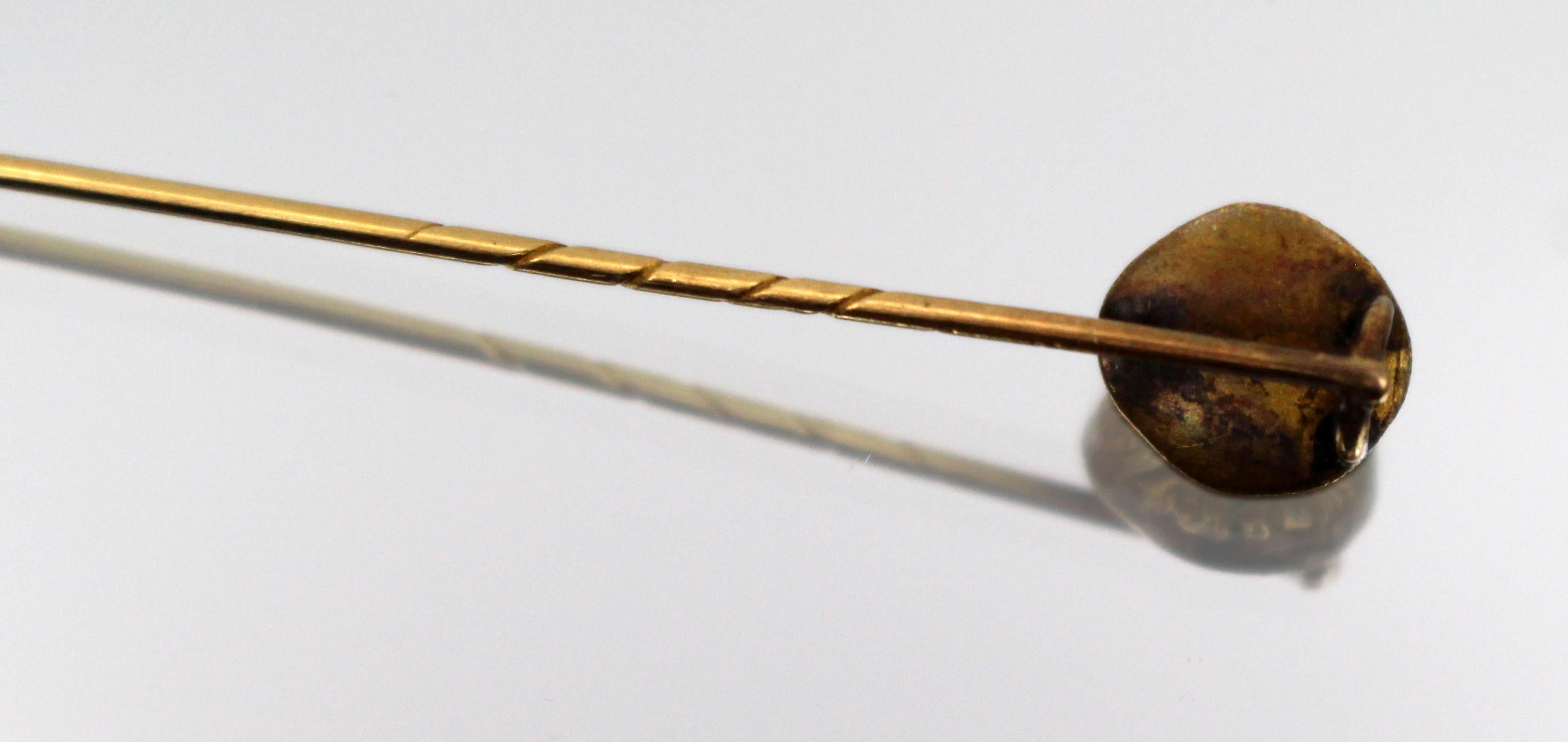 Antica spilla a bastone in oro 14ct e 20ct - motivo a maschera classica, 1880 ca. in vendita 4