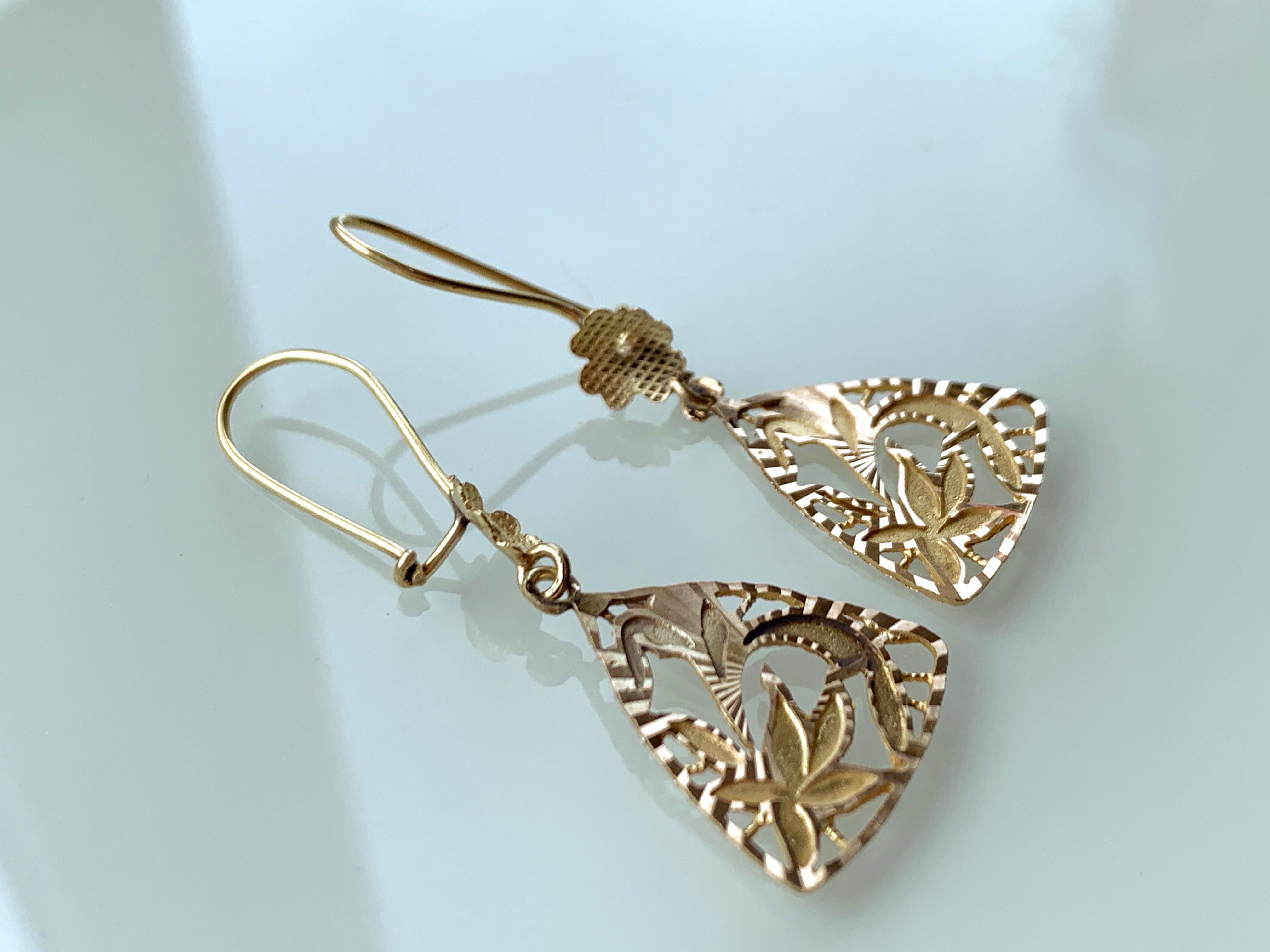 Antike antike 14 Karat Gold Ohrringe Damen im Angebot