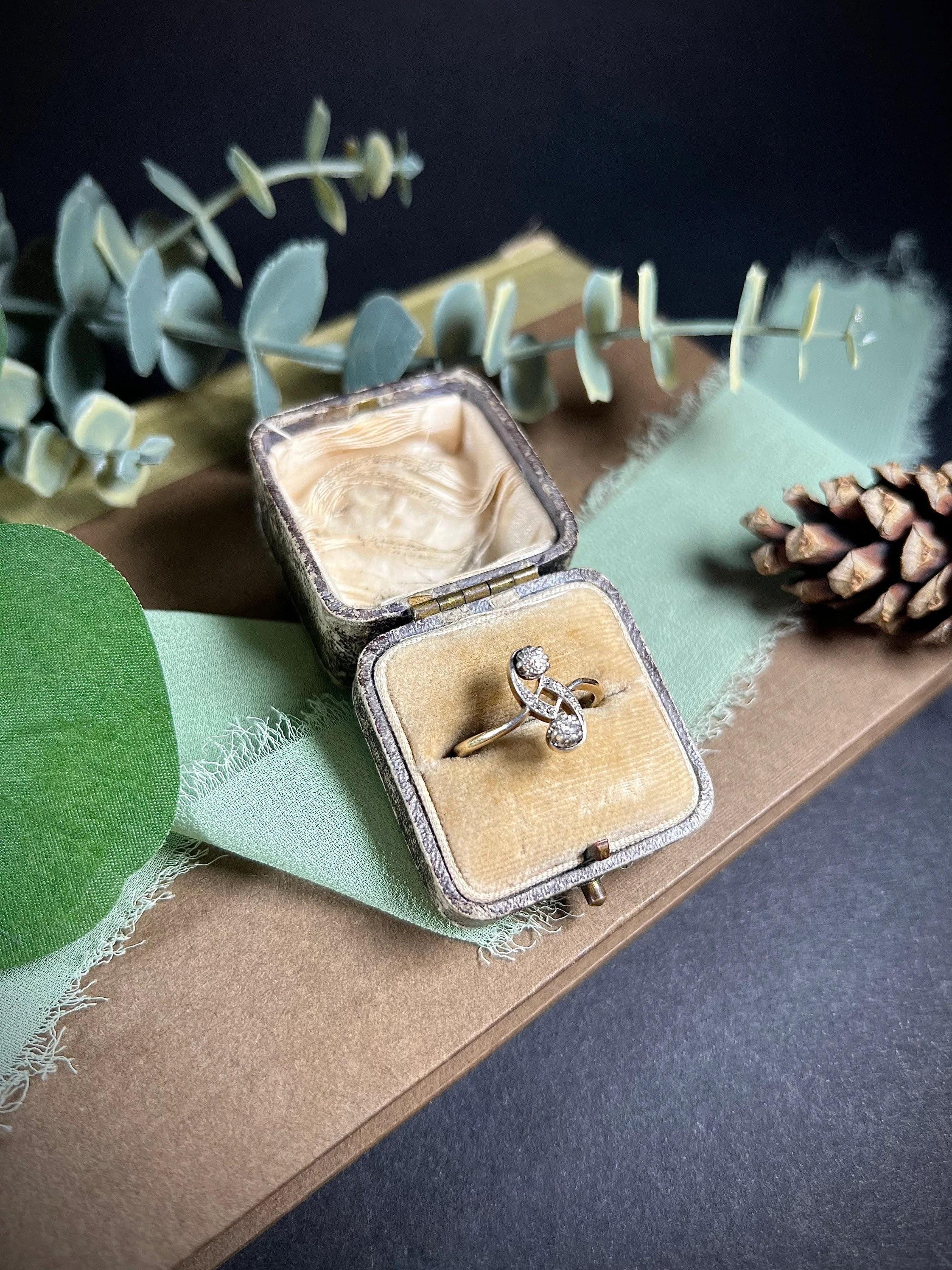 Antique Belle Époque Ring 

14ct Gold Stamped 585

Circa 1900

Fabulous Floral Belle Époque Design Ring, Set with Natural, Old European Cut Diamonds.

The Belle Époque (1890-1915) encompassed three jewelry design periods- Art Nouveau, the Arts and