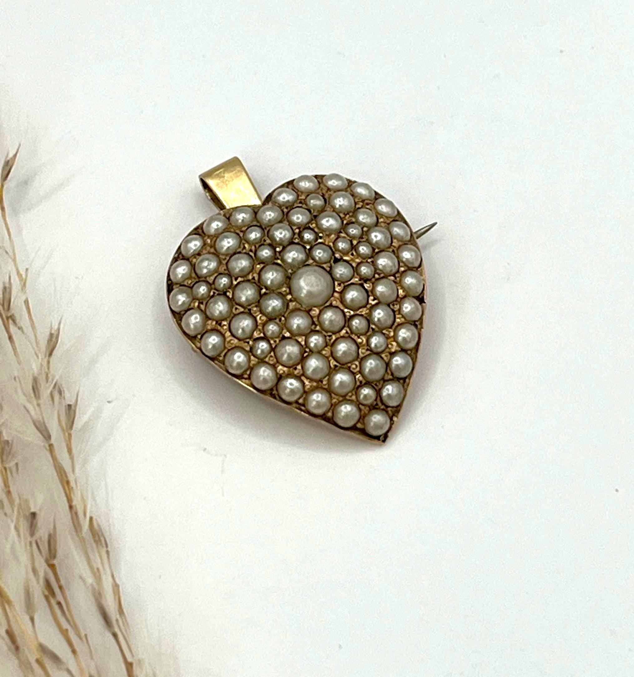 Ciondolo e spilla a forma di cuore con perla, in oro 14ct, di epoca edoardiana In condizioni buone in vendita a Brighton, GB