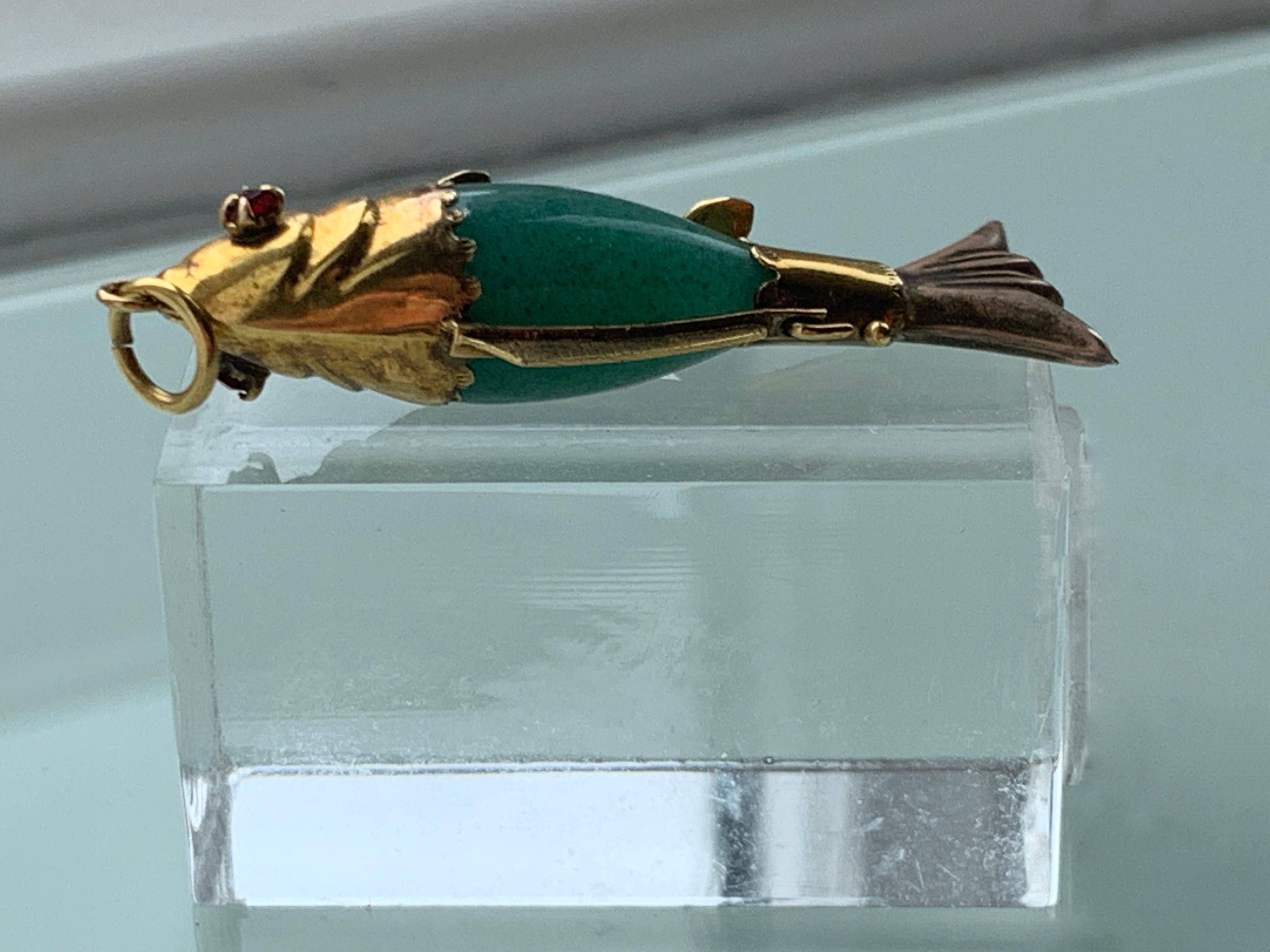 Women's or Men's Antique 14ct Gold Novelty Fish Pendant For Sale