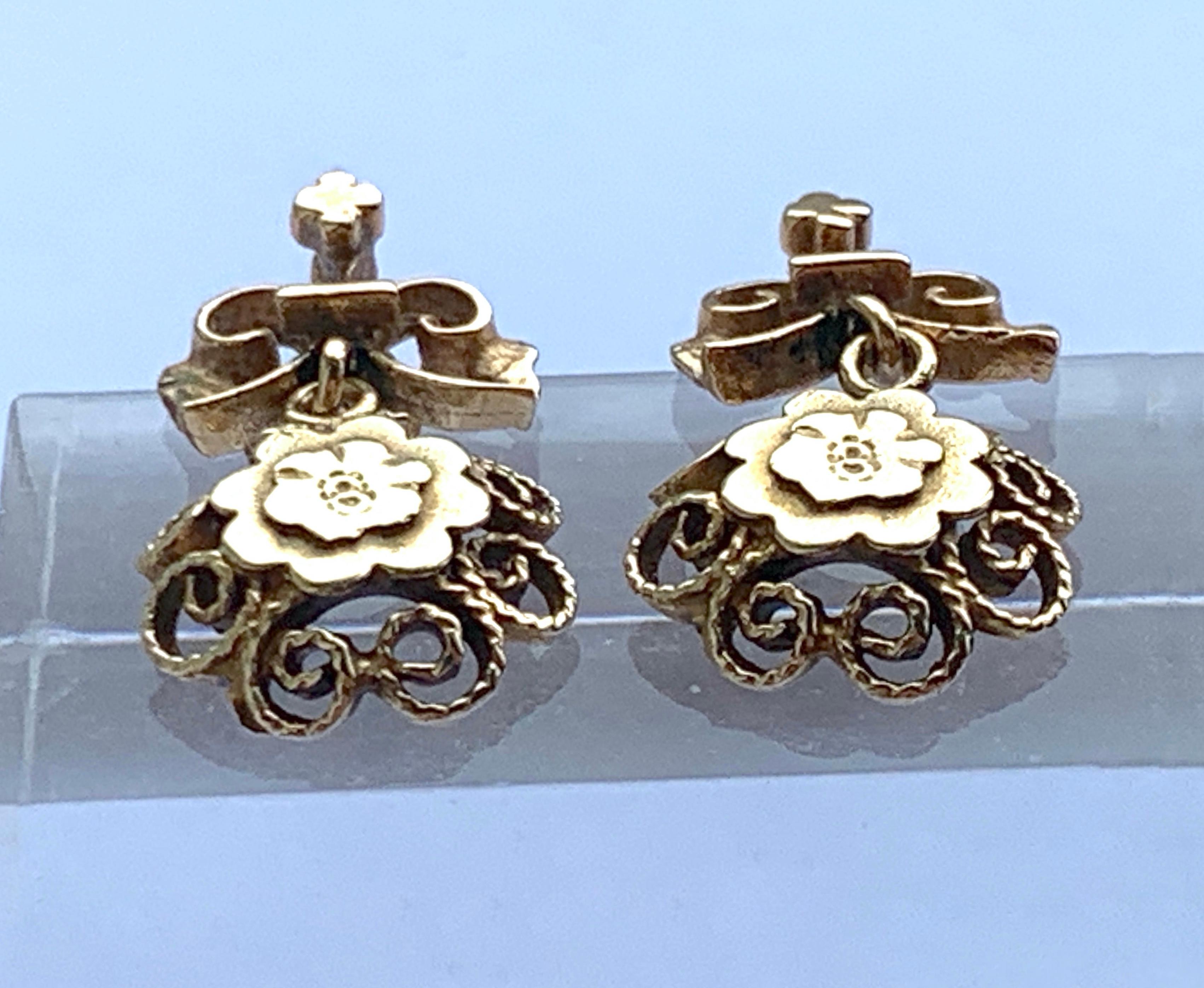 Women's Antique Gold Earrings For Sale