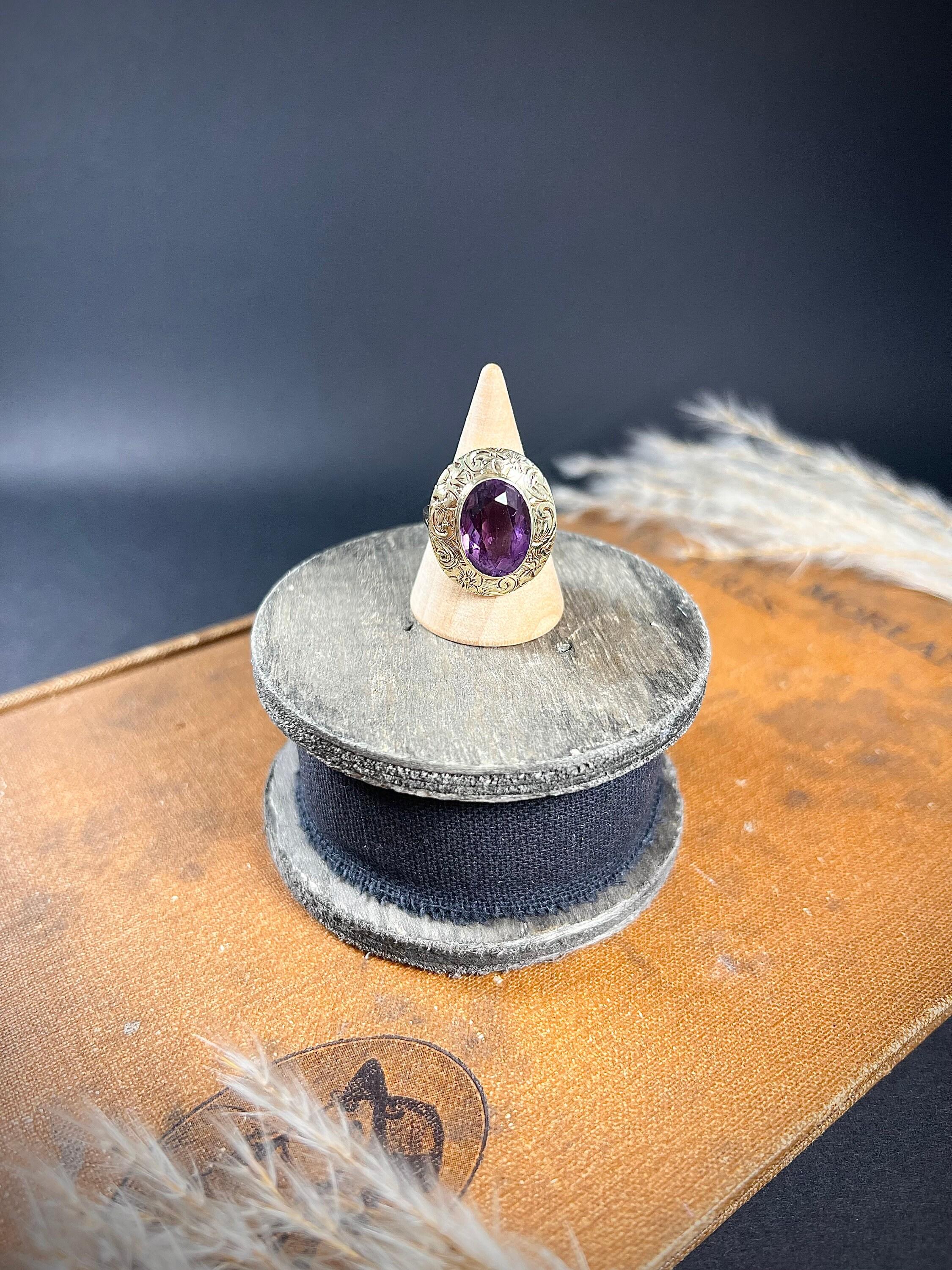 Antique 14ct Gold Victorian Oval Faceted Amethyst Ring For Sale 5