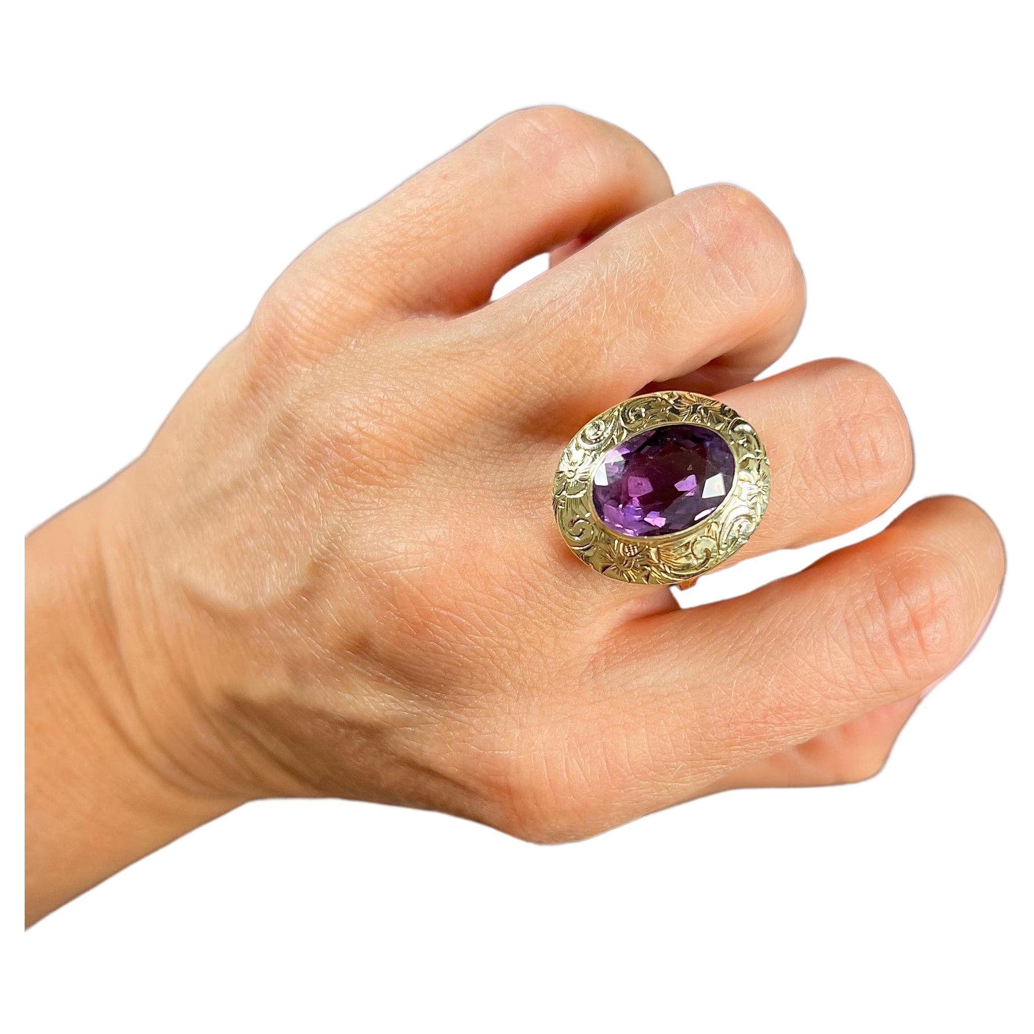 Antique 14ct Gold Victorian Oval Faceted Amethyst Ring For Sale