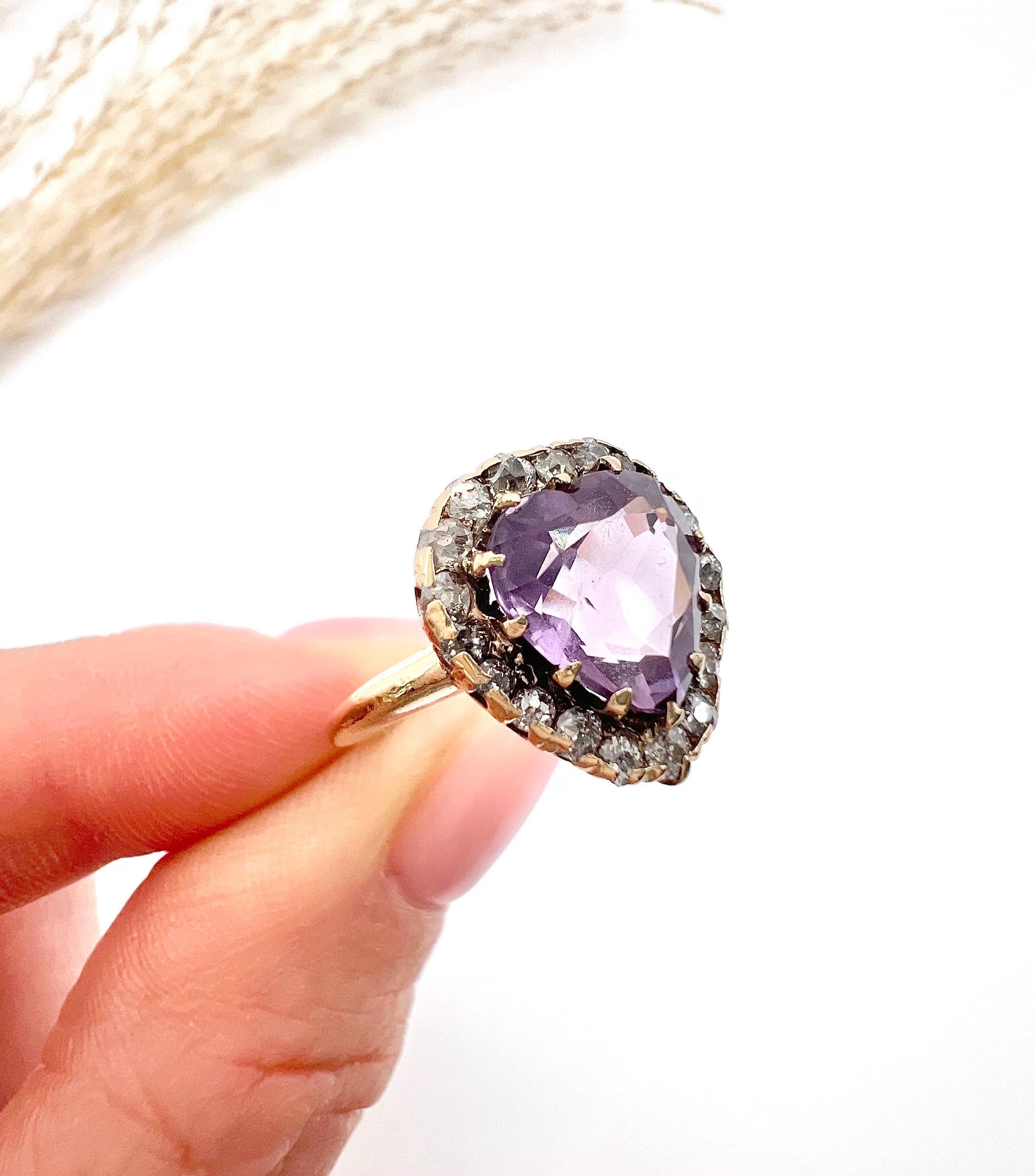 Bague édouardienne ancienne en or jaune 14 carats, améthyste en forme de cœur et grappe de diamants en vente 5