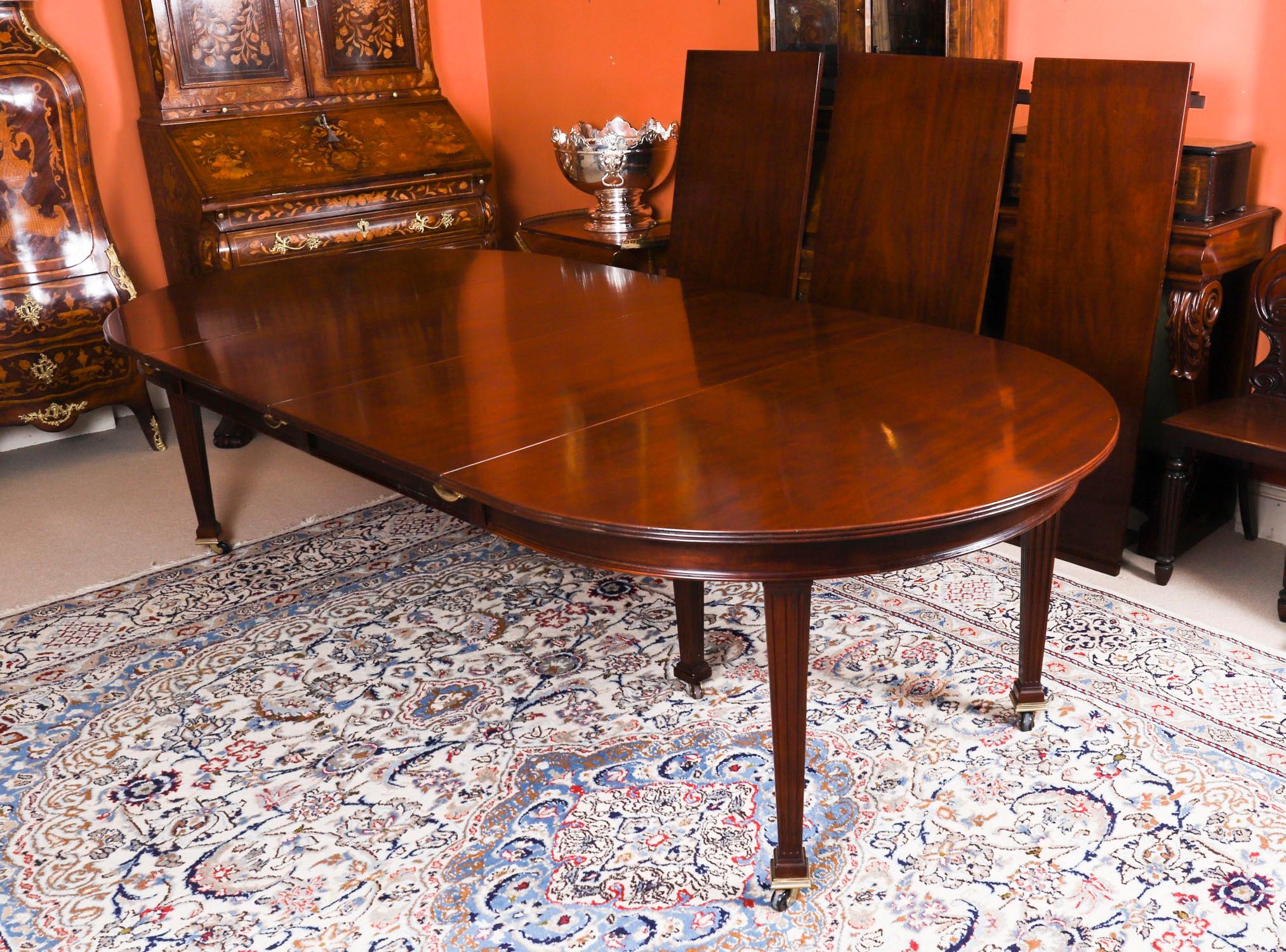 Antique 14ft Flame Mahogany Extending Dining Table 19th C & 14 Chairs For Sale 2