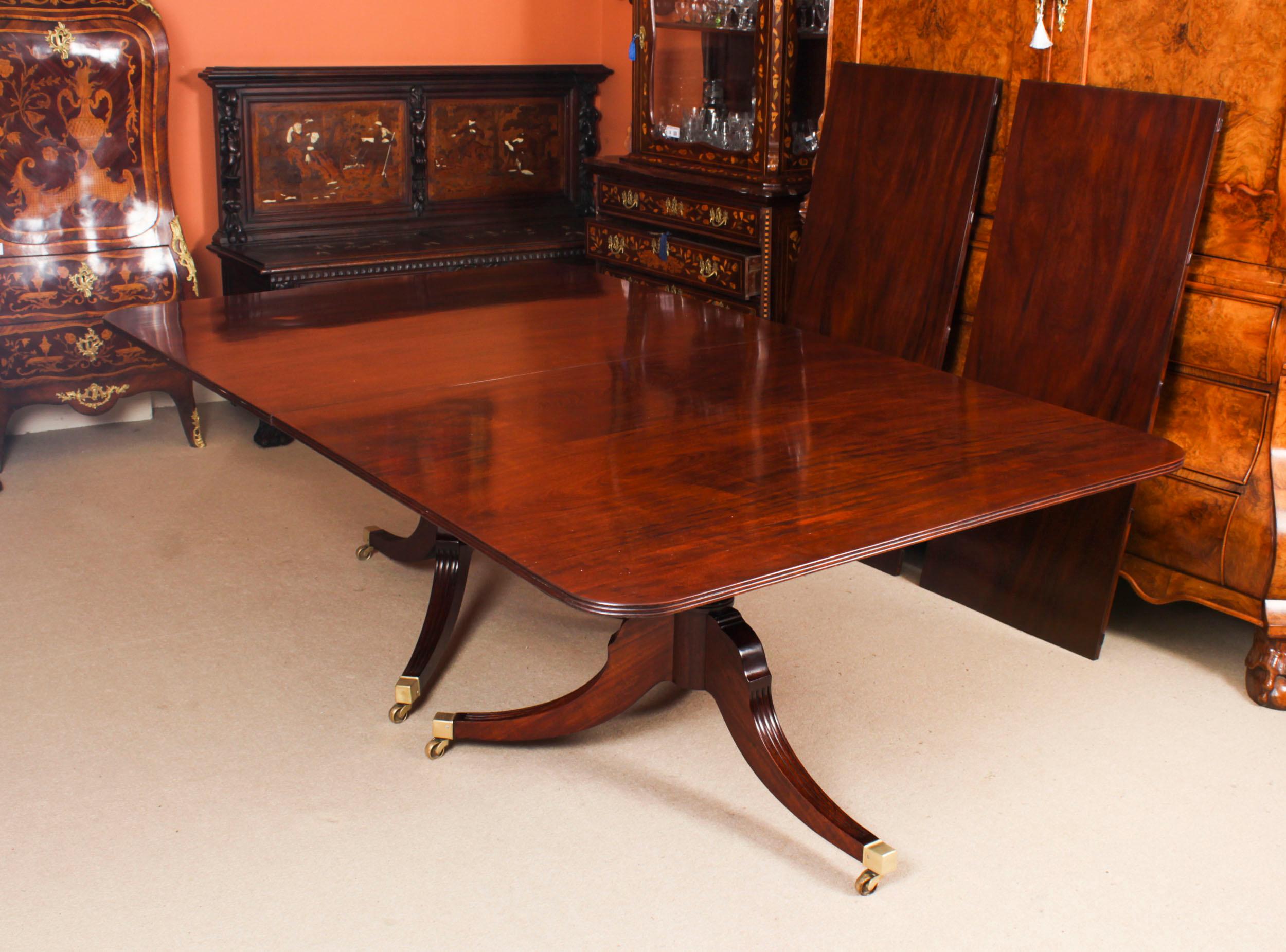 Antique 14ft Flame Mahogany Regency Revival Triple Pillar Dining Table 19th C For Sale 3