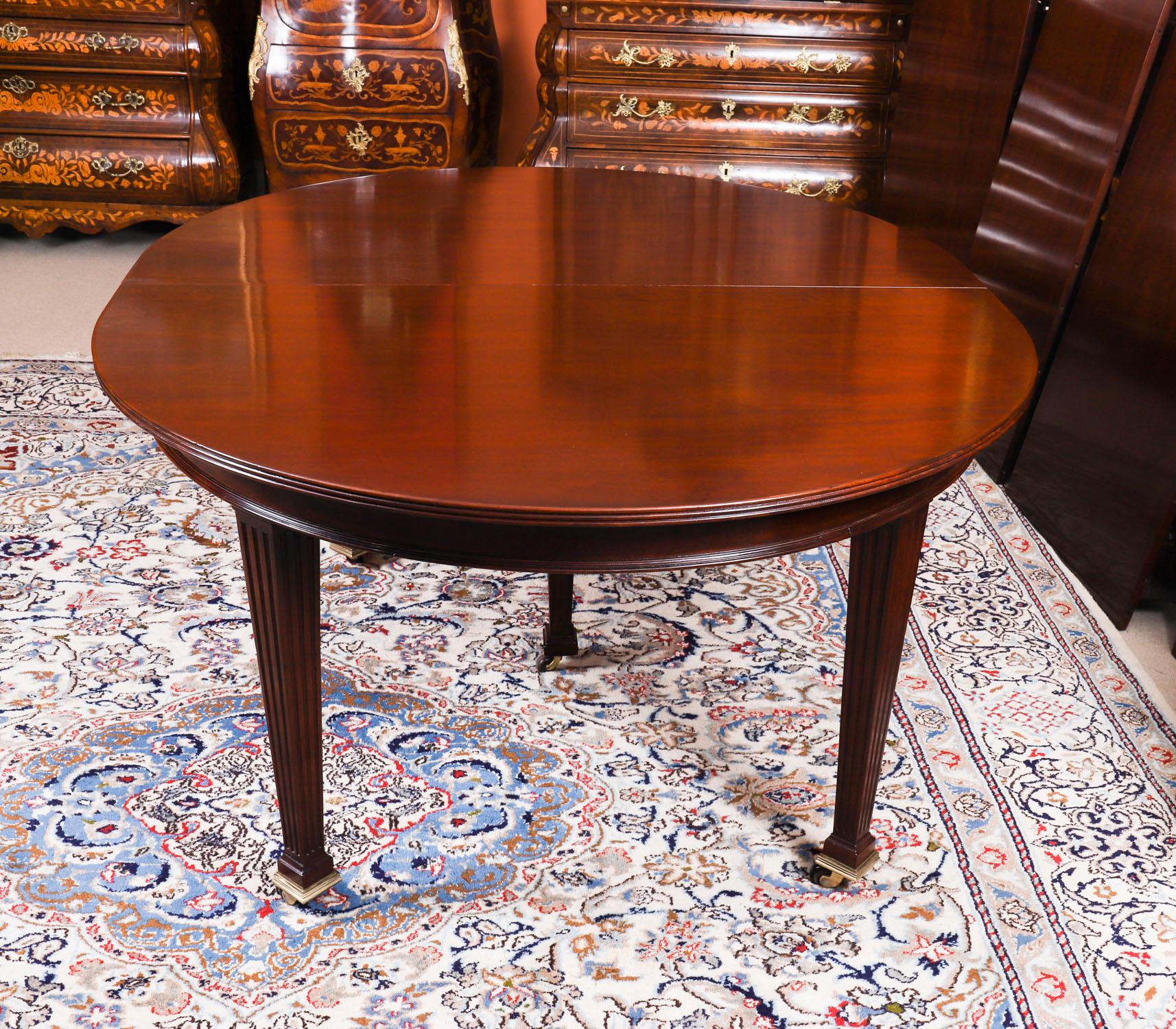 Antique 14ft Flame Mahogany Telescopic Extending Dining Table 19th Century For Sale 8