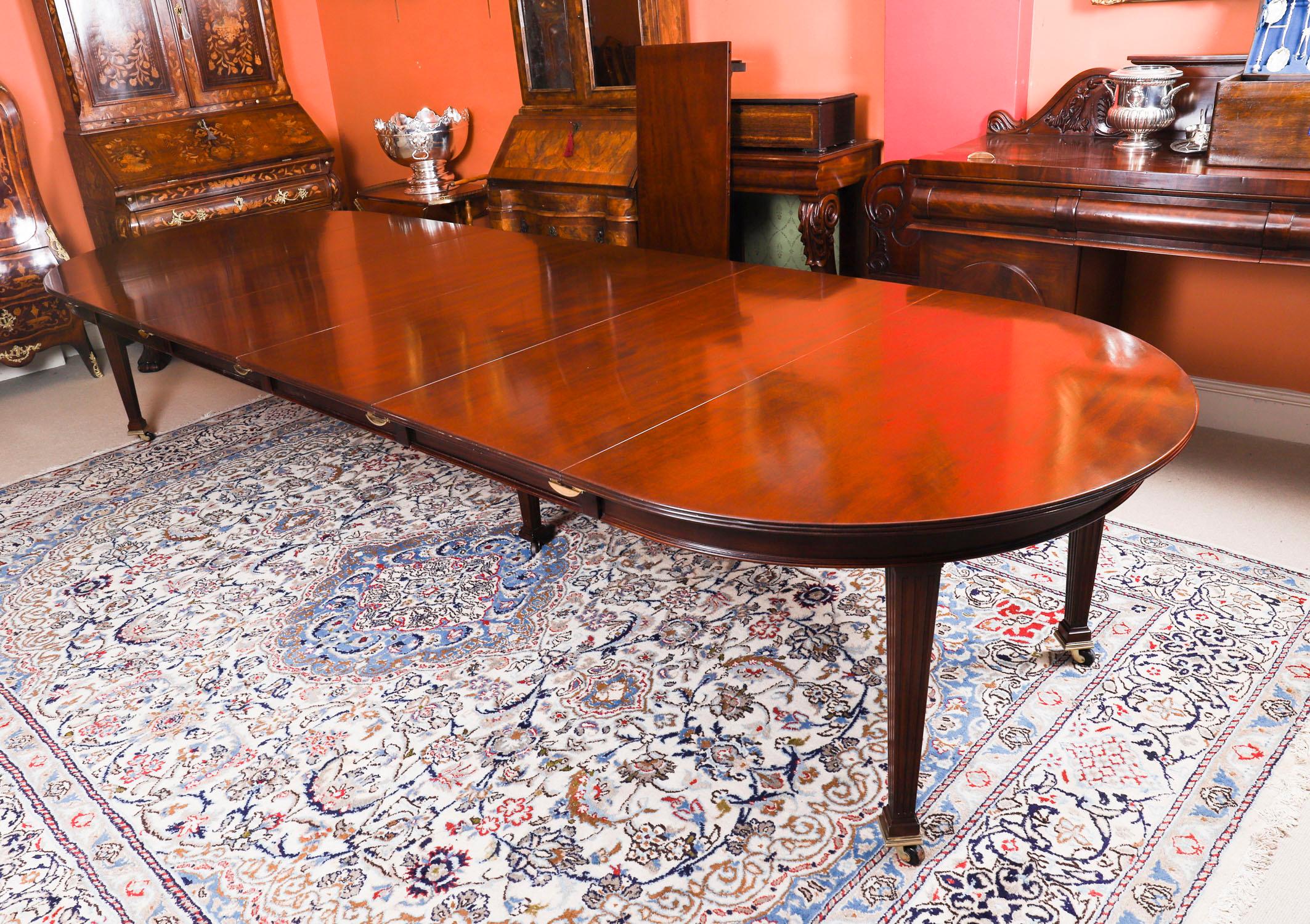 Antique 14ft Flame Mahogany Telescopic Extending Dining Table 19th Century For Sale 3