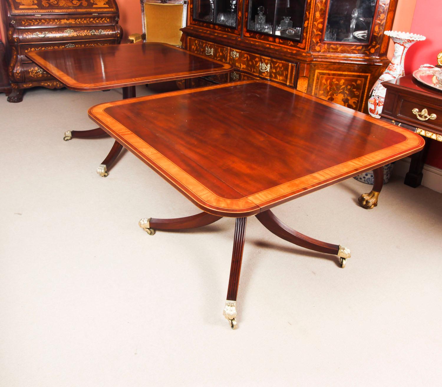 Antique Regency Metamorphic Dining Table and 12 Chairs, 19th Century 2