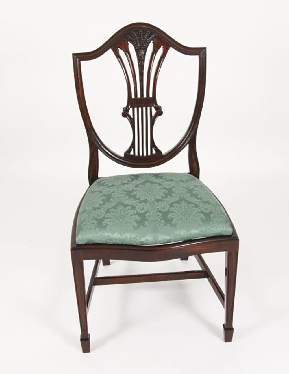 Antiker 14ft Regency Revival Dreifach-Sessel-Esstisch mit Säulen und 14 Stühlen, 19. Jahrhundert im Angebot 9