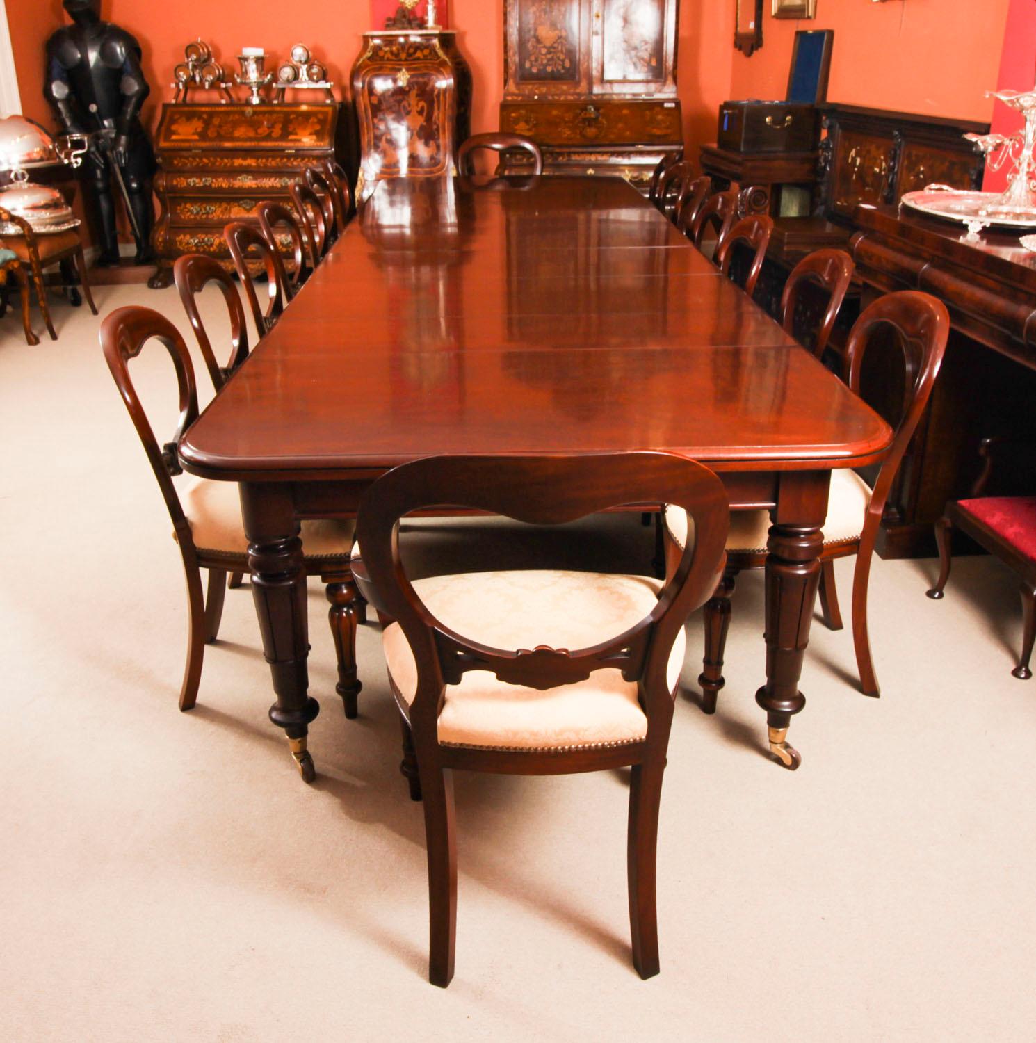 Ancienne table à manger à rallonge William IV 14 ft 6