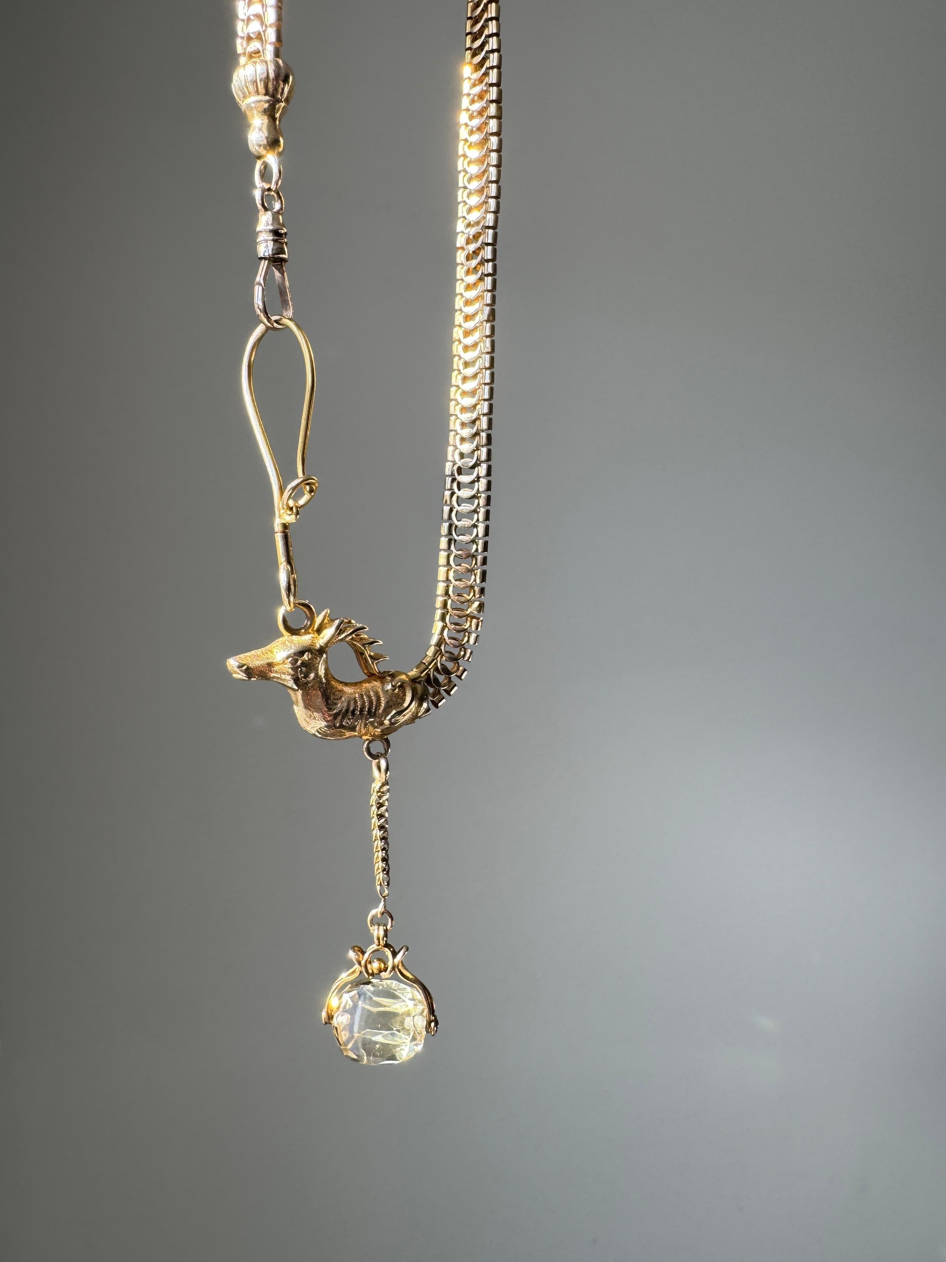 Vittoriano Antica catena per orologio e portachiavi a maglia fantasia 14K con testa di cervo e cervo d'alce in vendita