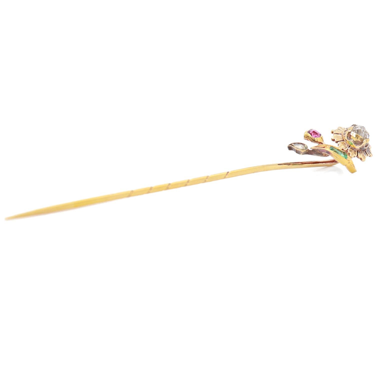 Épingle à cravate ancienne en or 14 carats et multi-pierres en vente 5