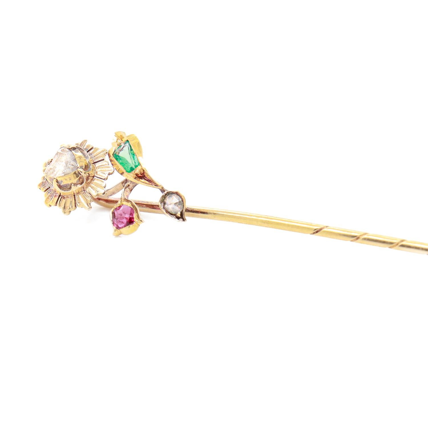 Épingle à cravate ancienne en or 14 carats et multi-pierres en vente 8