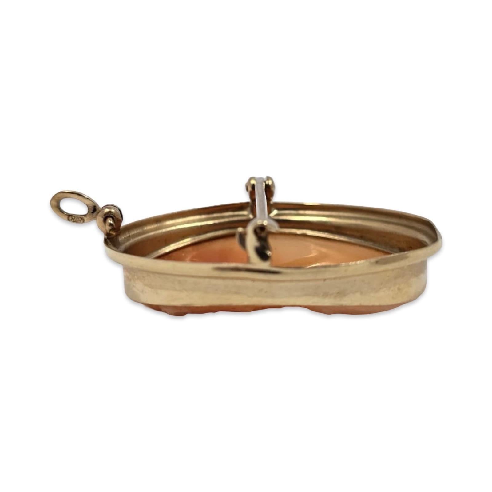 Antiguo Broche y Colgante Camafeo de Concha Tallada en Oro de 14K, Dama Clásica, 34mm en venta 1