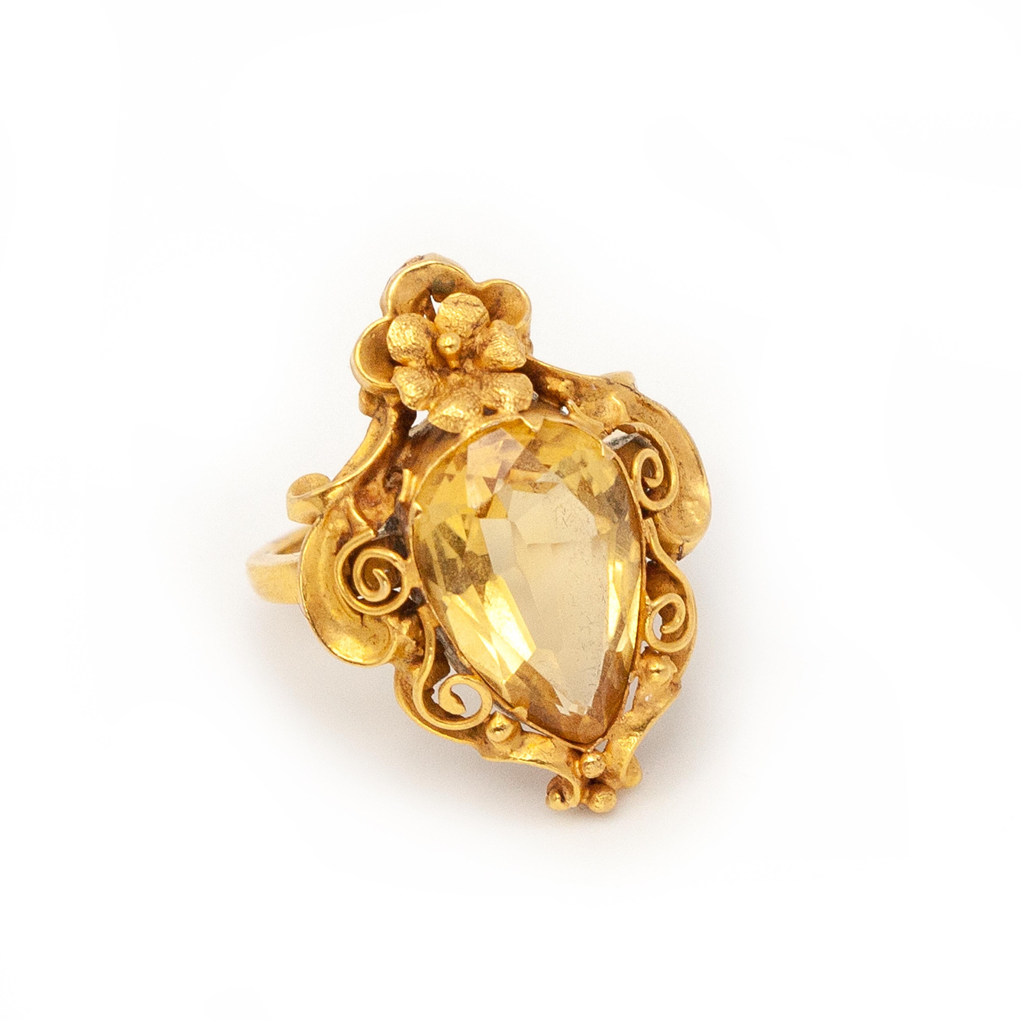 Antico set di orecchini e anelli con pendente Citrino in oro 14K in vendita 6