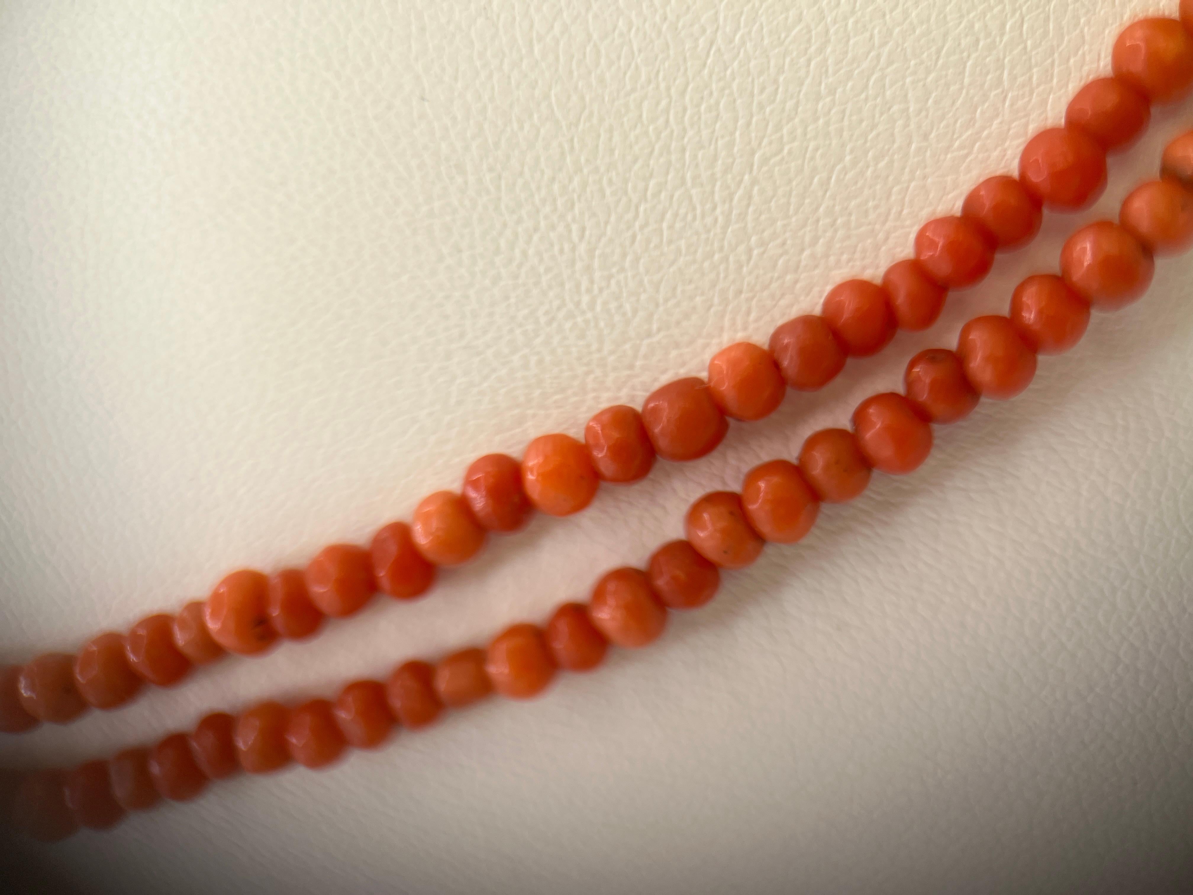 Antique 14k Gold Coral Beaded Necklace For Sale 3