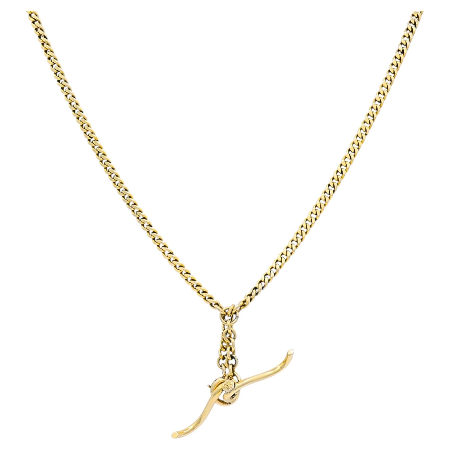 What is a curb chain necklace?