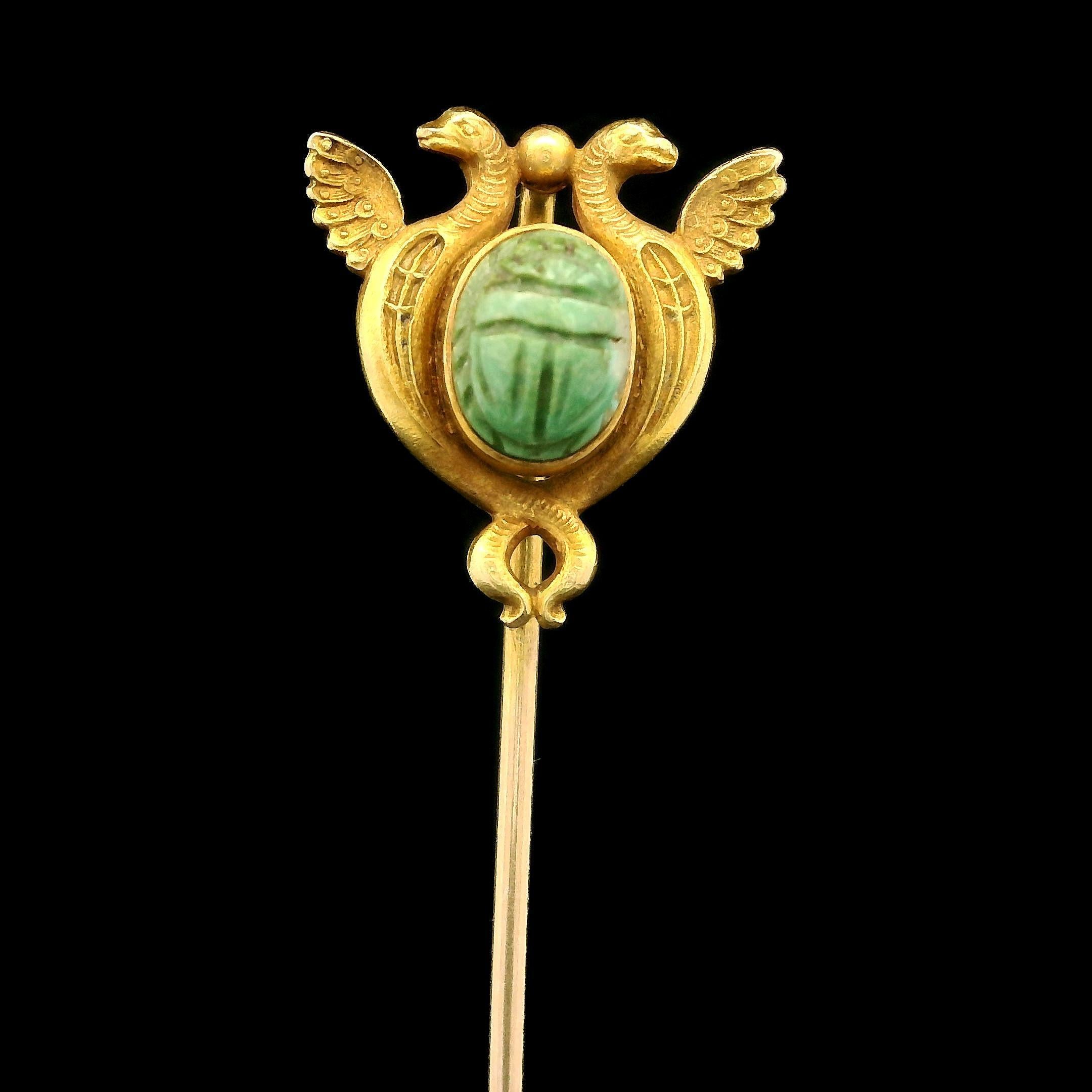 Alfiler antiguo de oro de 14 quilates con emblema de serpiente escarabajo egipcio tallado en turquesa en venta 8