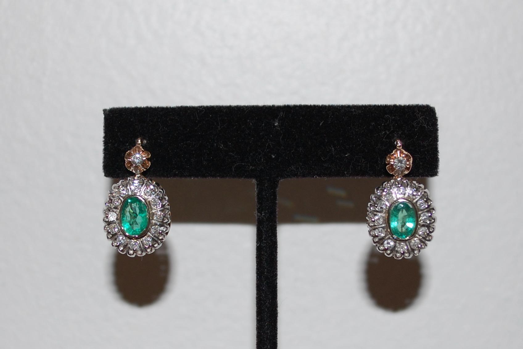 Antique 14K Gold Emerald and Diamond Earrings Ring Set For Sale 8