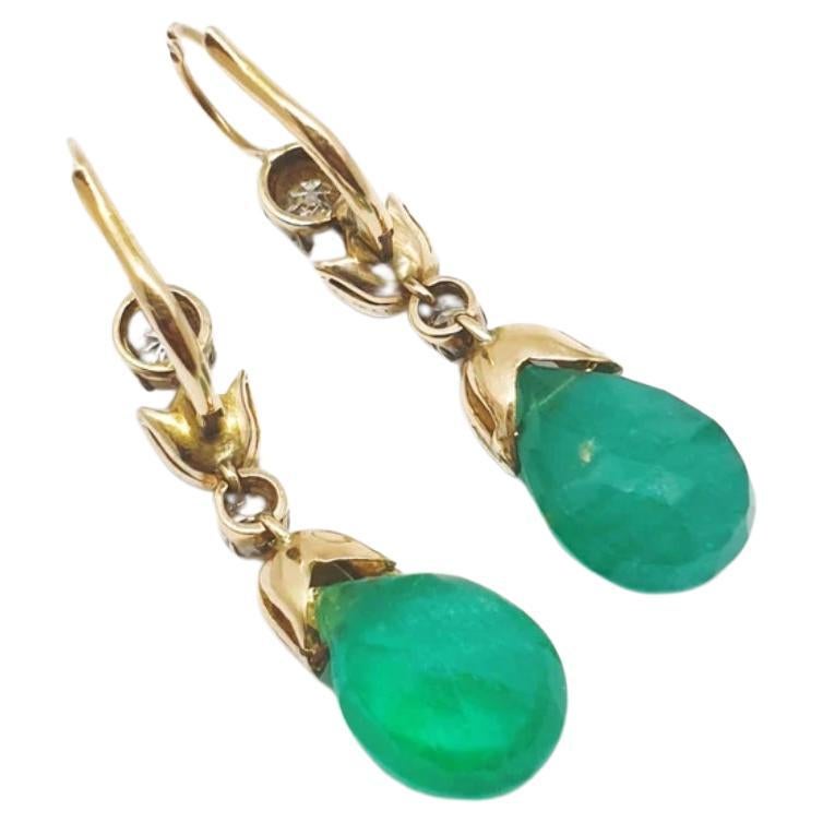 Antique Emerald And Old Mine Cut Diamond Gold Dangling Earrings In Good Condition For Sale In Cairo, EG