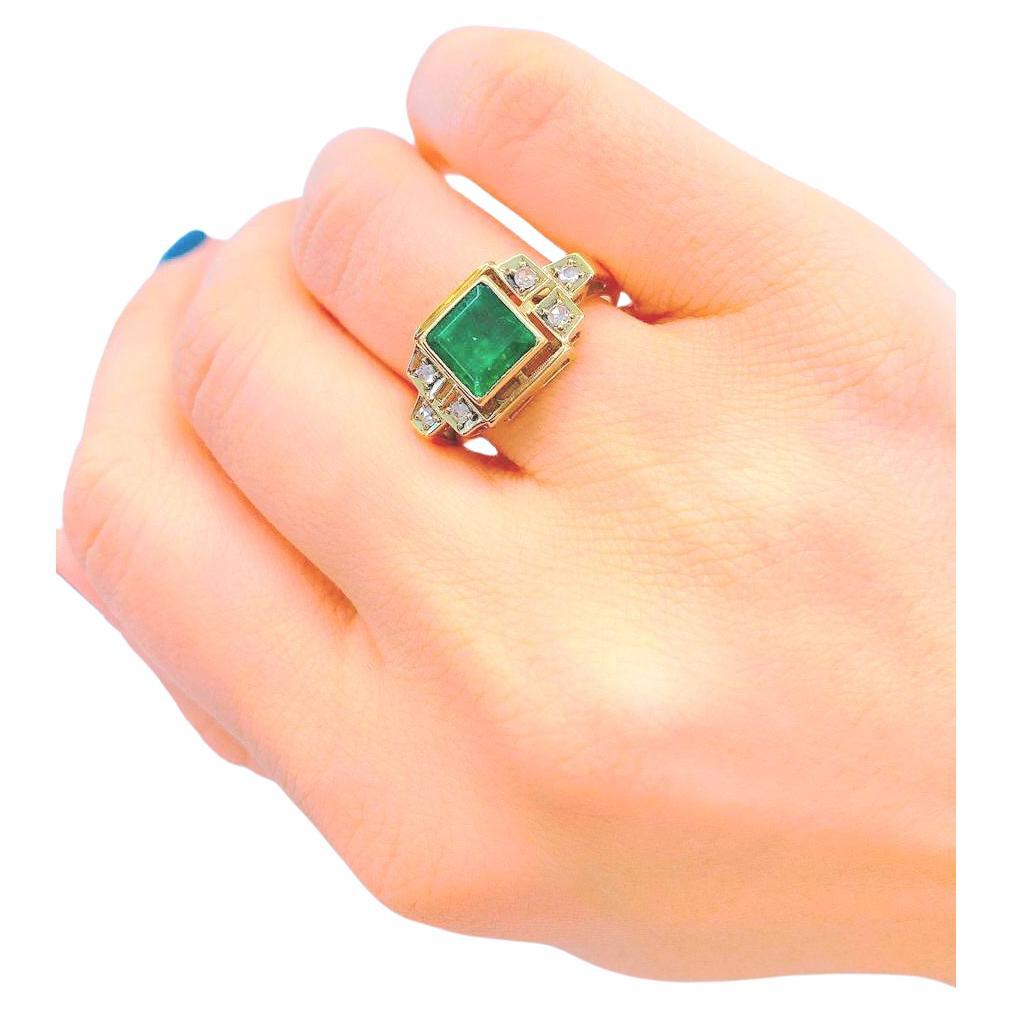 Antiker Art-Déco-Ring mit Smaragd in Gold Damen im Angebot