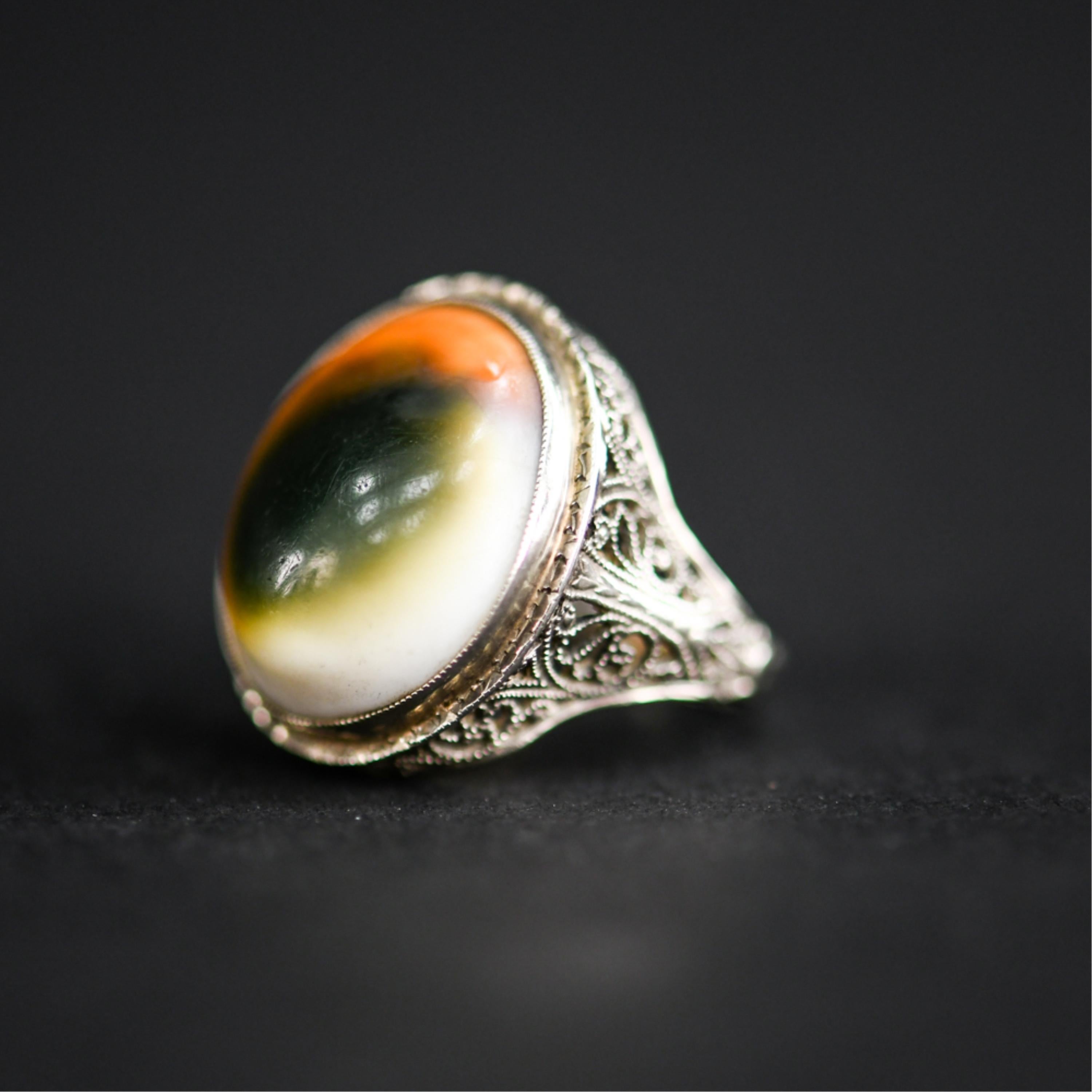 Antique 14-Karat Gold Filigree Eye of Shiva Shell Ring For Sale 3