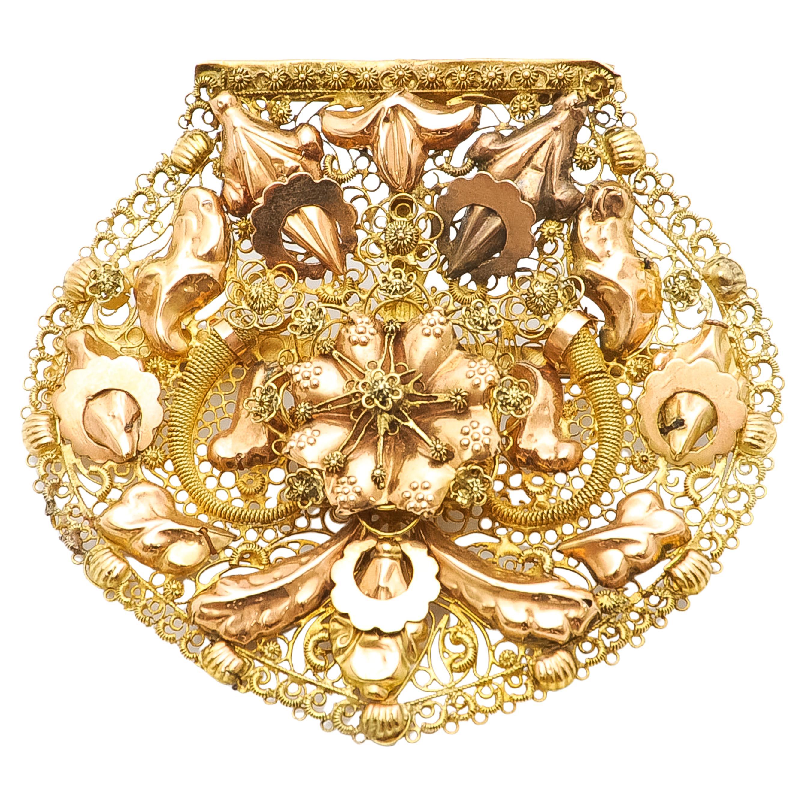Antiguo Broche Canetille de Filigrana Cuerno de la Abundancia de Oro de 14K
