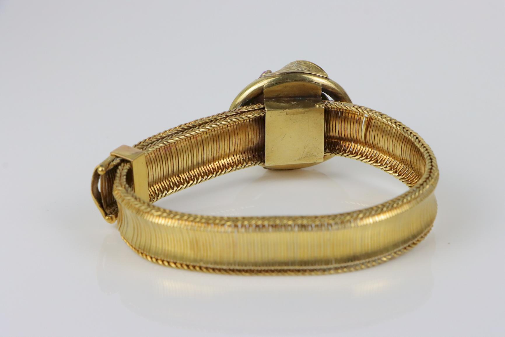 Antique 14K Gold Mesh Belt Bracelet Aquarmarine In Good Condition In Flushing, NY