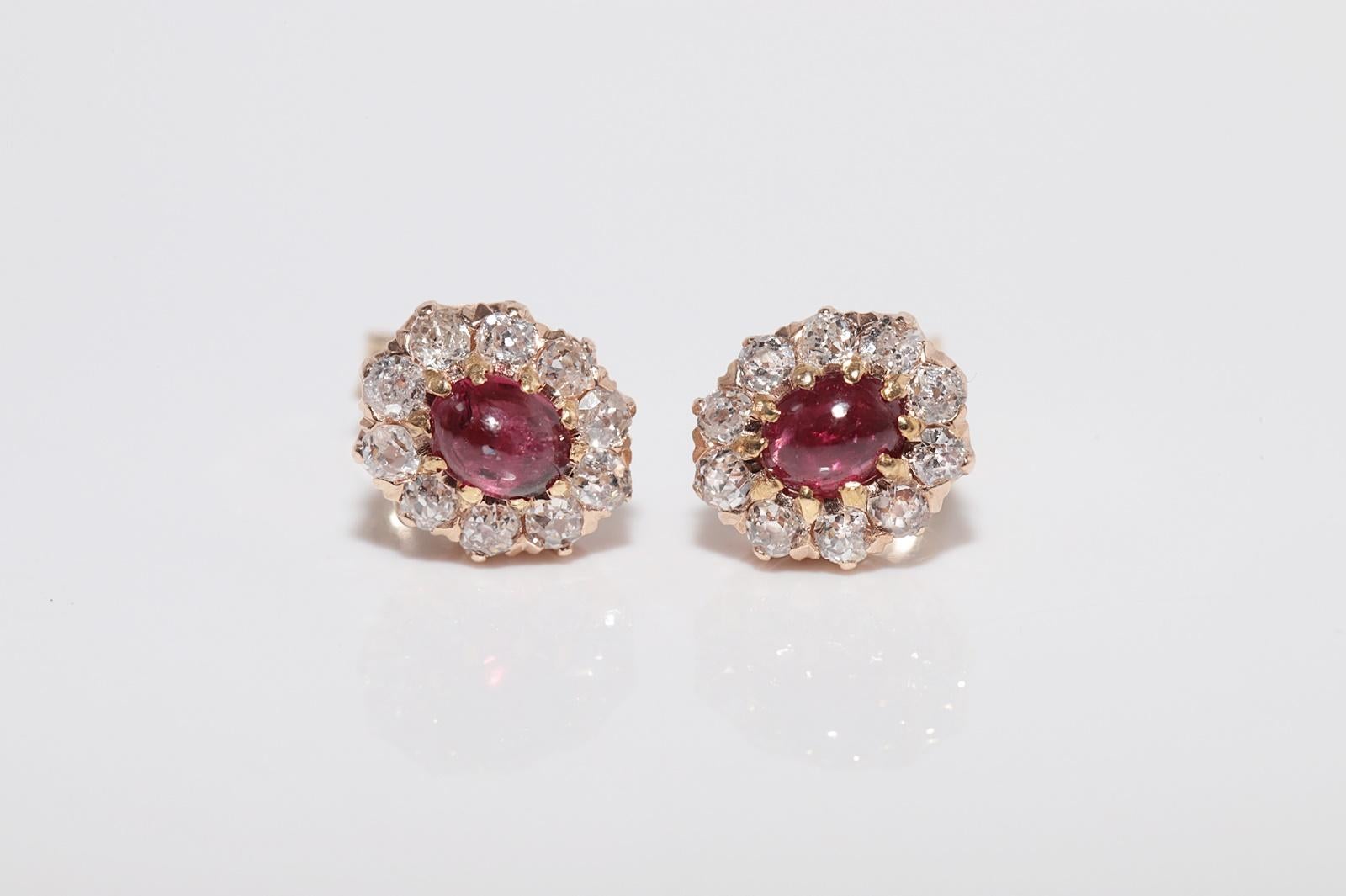 Antique 14k Gold Natural Old Cut Diamond And Cabochon Cut Ruby Stud Earring In Good Condition For Sale In Fatih/İstanbul, 34