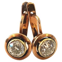Boucles d'oreilles russes anciennes en or avec diamants taille vieille mine