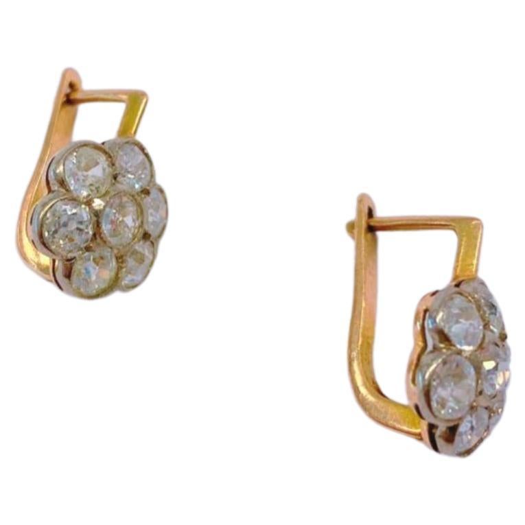 Antike Blumen-Ohrringe aus Gold mit Diamanten im alten Minenschliff Damen