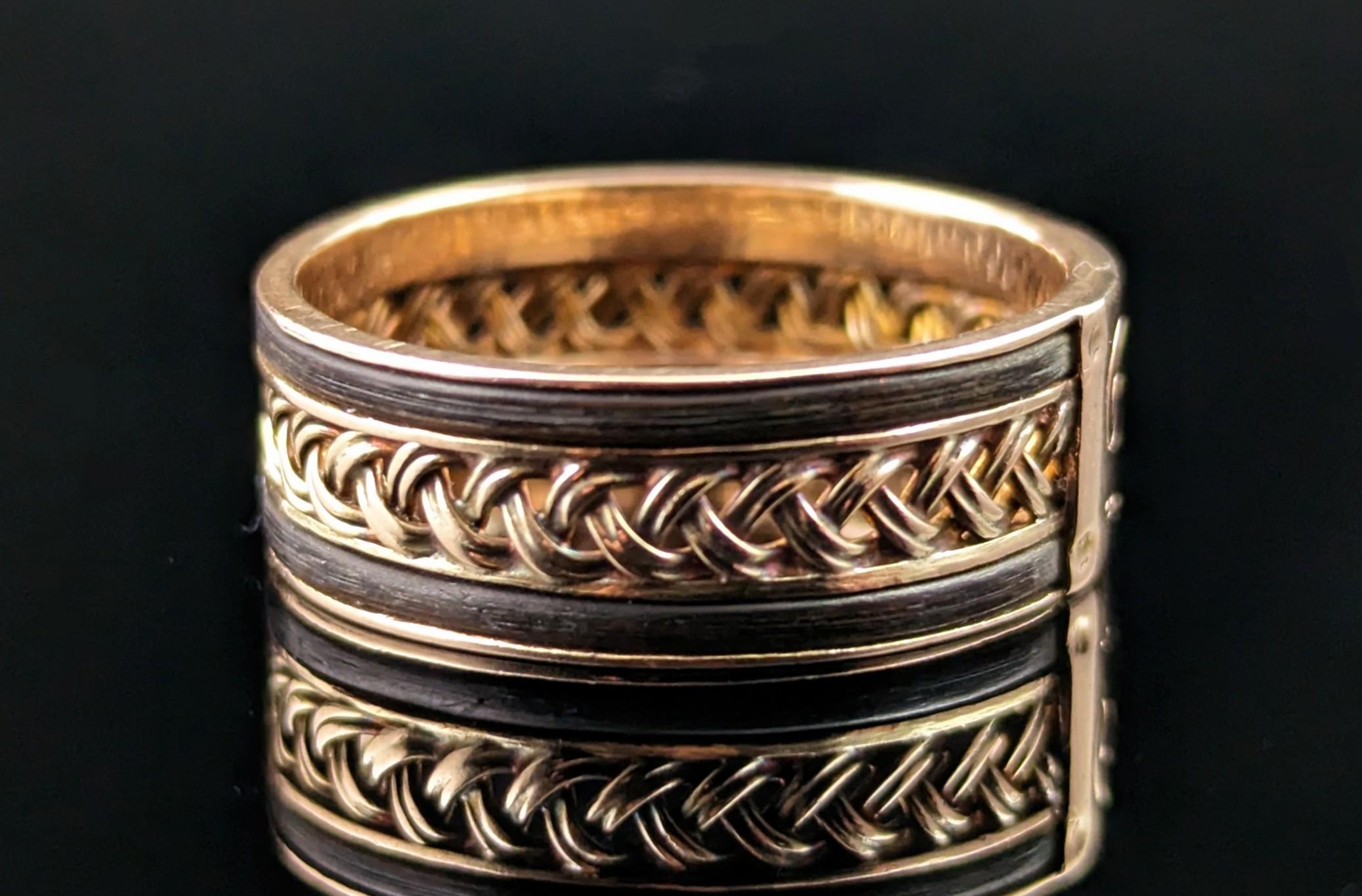 Antiker 14k Gold Plaited Band-Ring, Elefantenhaar, Monogrammiert im Angebot 6