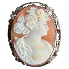 Antique 14K Gold Portrait Cameo Brooch Pendant, Circa 1920s