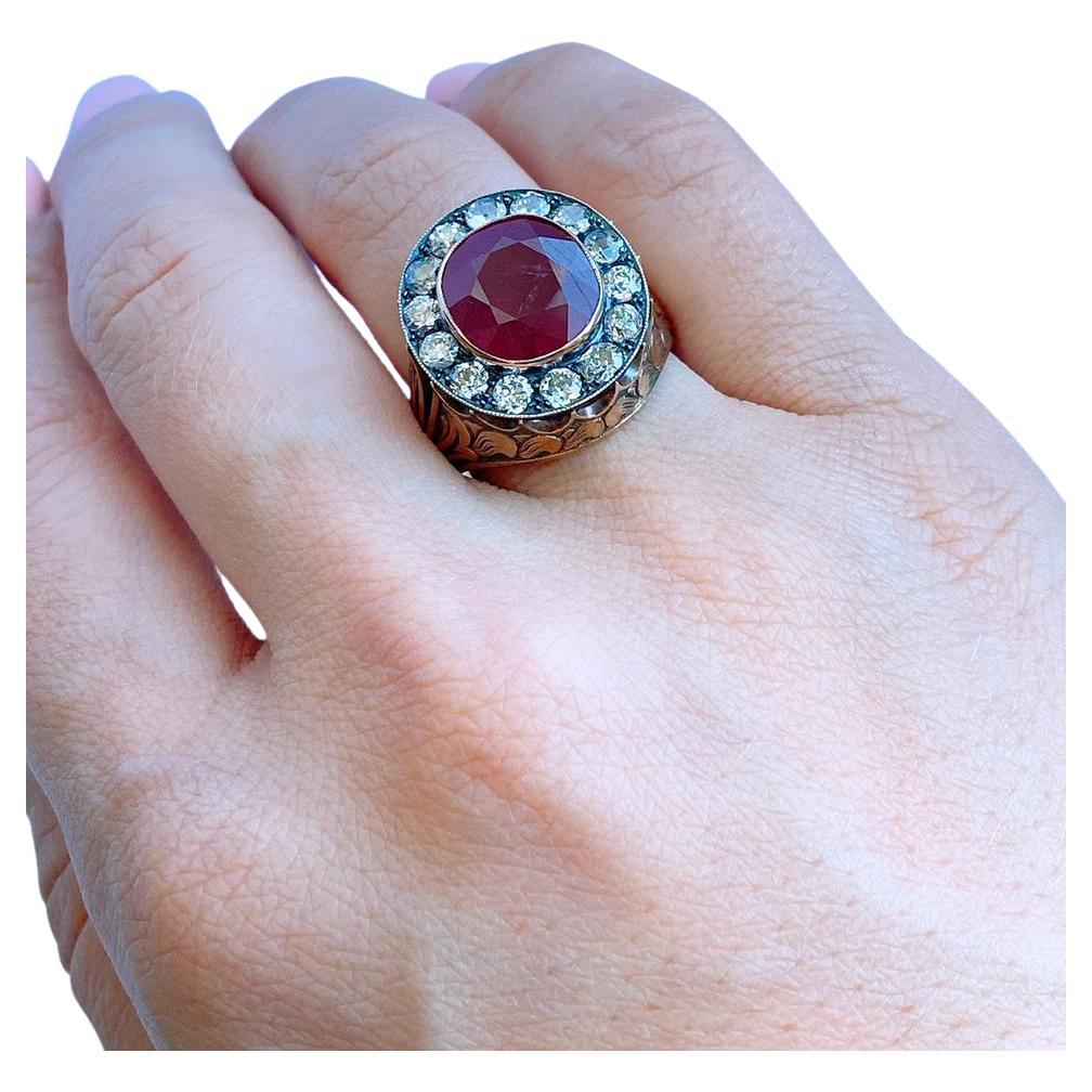 Antique Ruby And Old Mine Cut Diamond Gold Ring For Sale 3