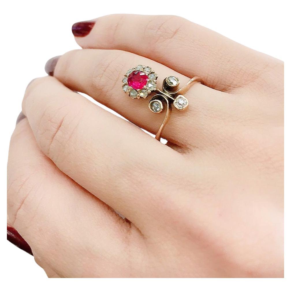 Women's Antique Ruby And Rose Cut Diamond Gold Ring For Sale