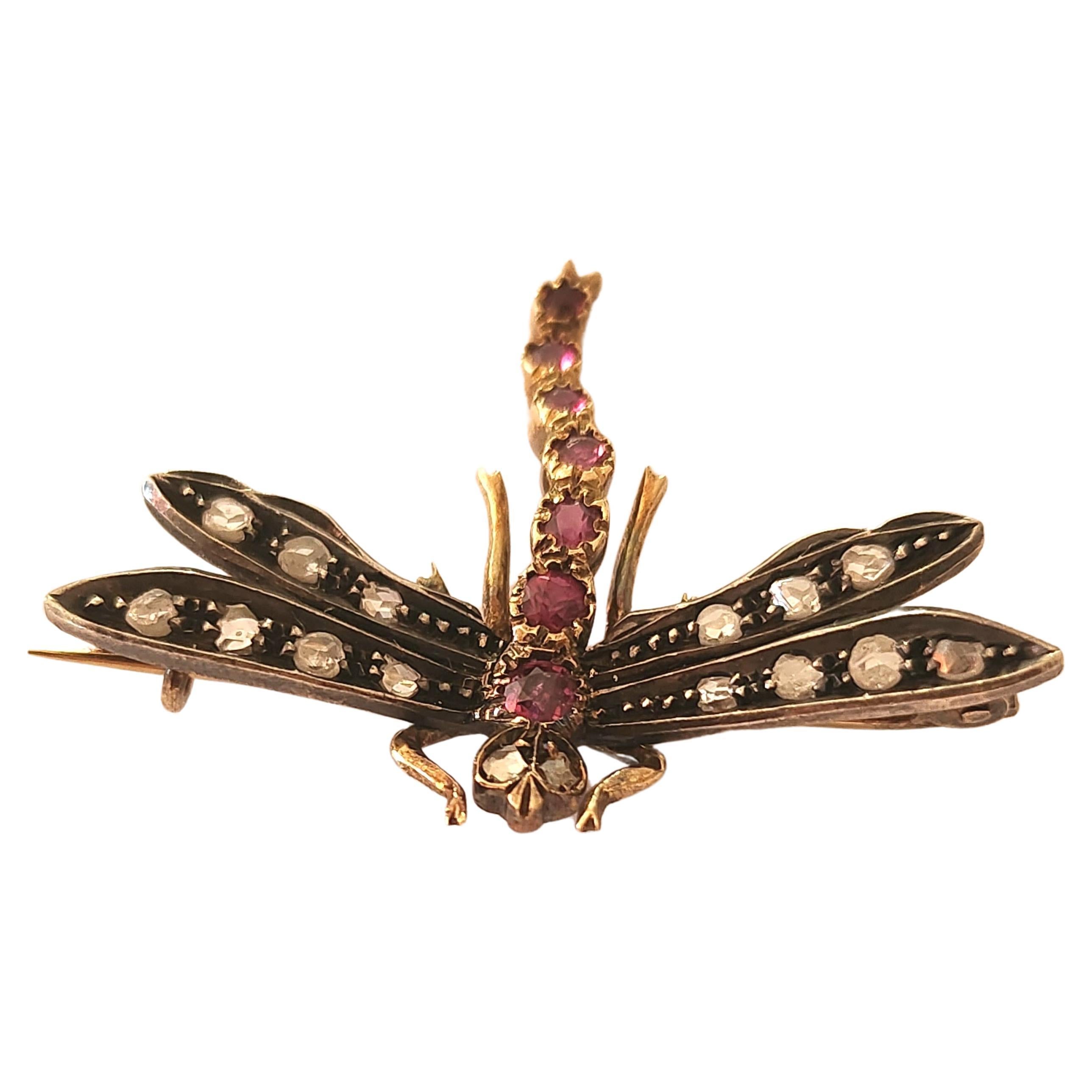 Antique Ruby And Diamond Dragon Fly Gold Brooch In Good Condition For Sale In Cairo, EG