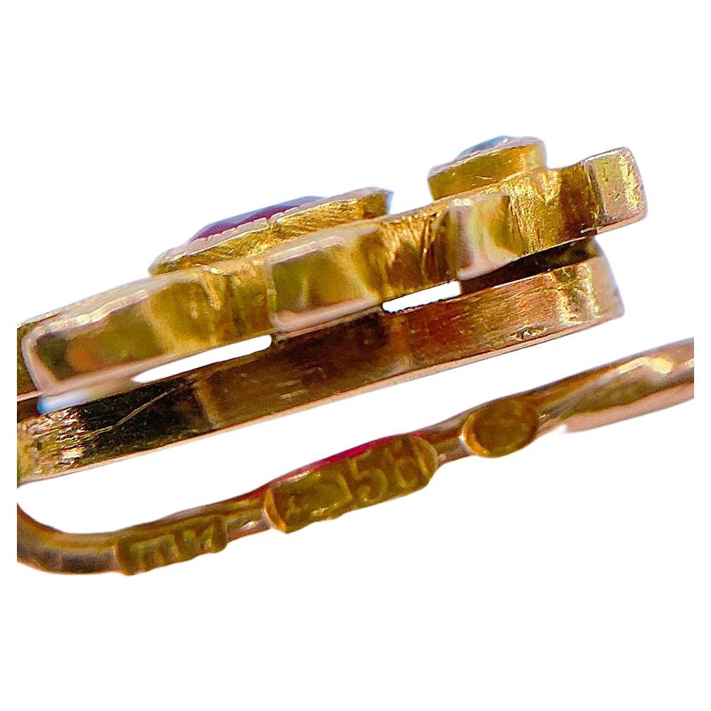 Épingle russe ancienne en or, rubis et diamants Unisexe en vente