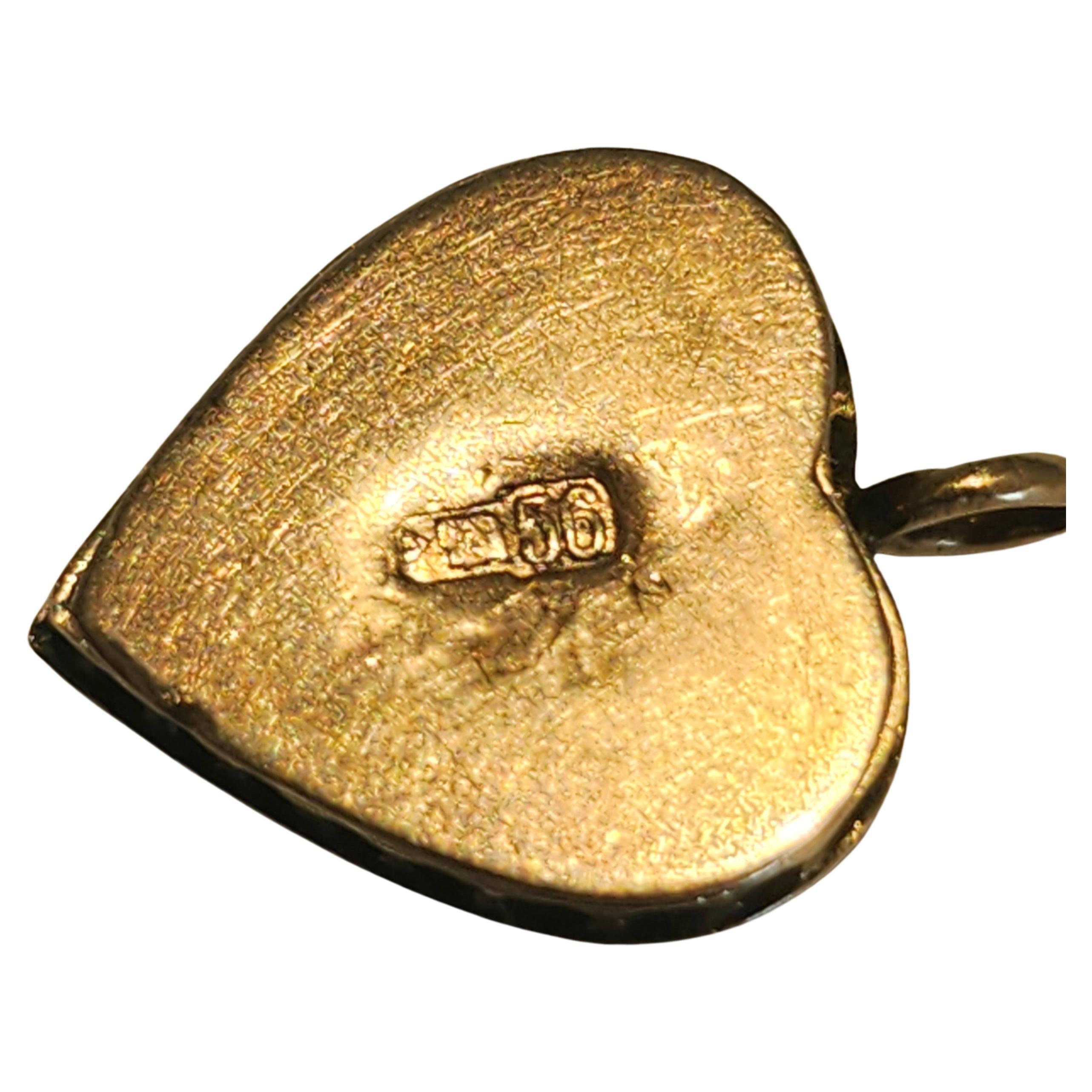 Pendentif en or russe avec cœur démantoïde ancien Pour femmes en vente