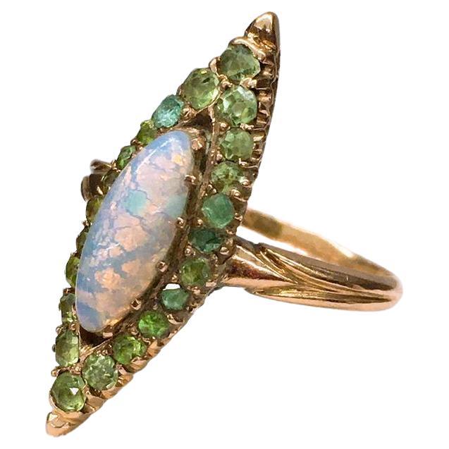 Antique Opal And Demantoid Russian Gold Ring In Good Condition For Sale In Cairo, EG