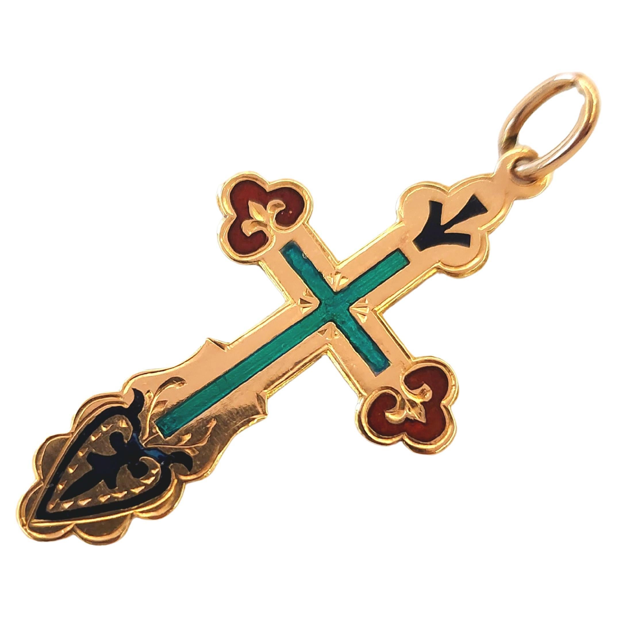 Antique  Russian Enamel Gold Cross Pendant In Good Condition For Sale In Cairo, EG